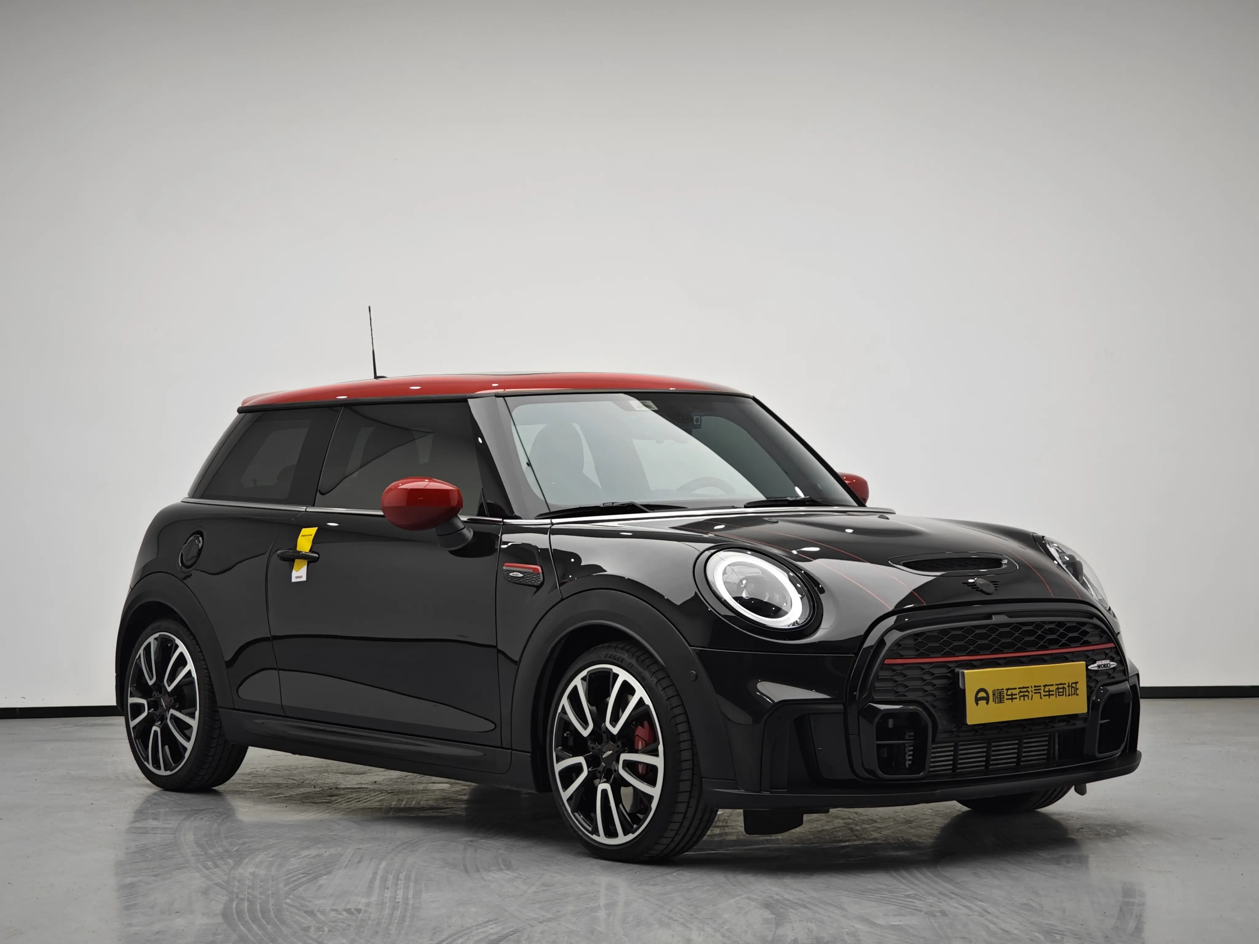 MINI JCW