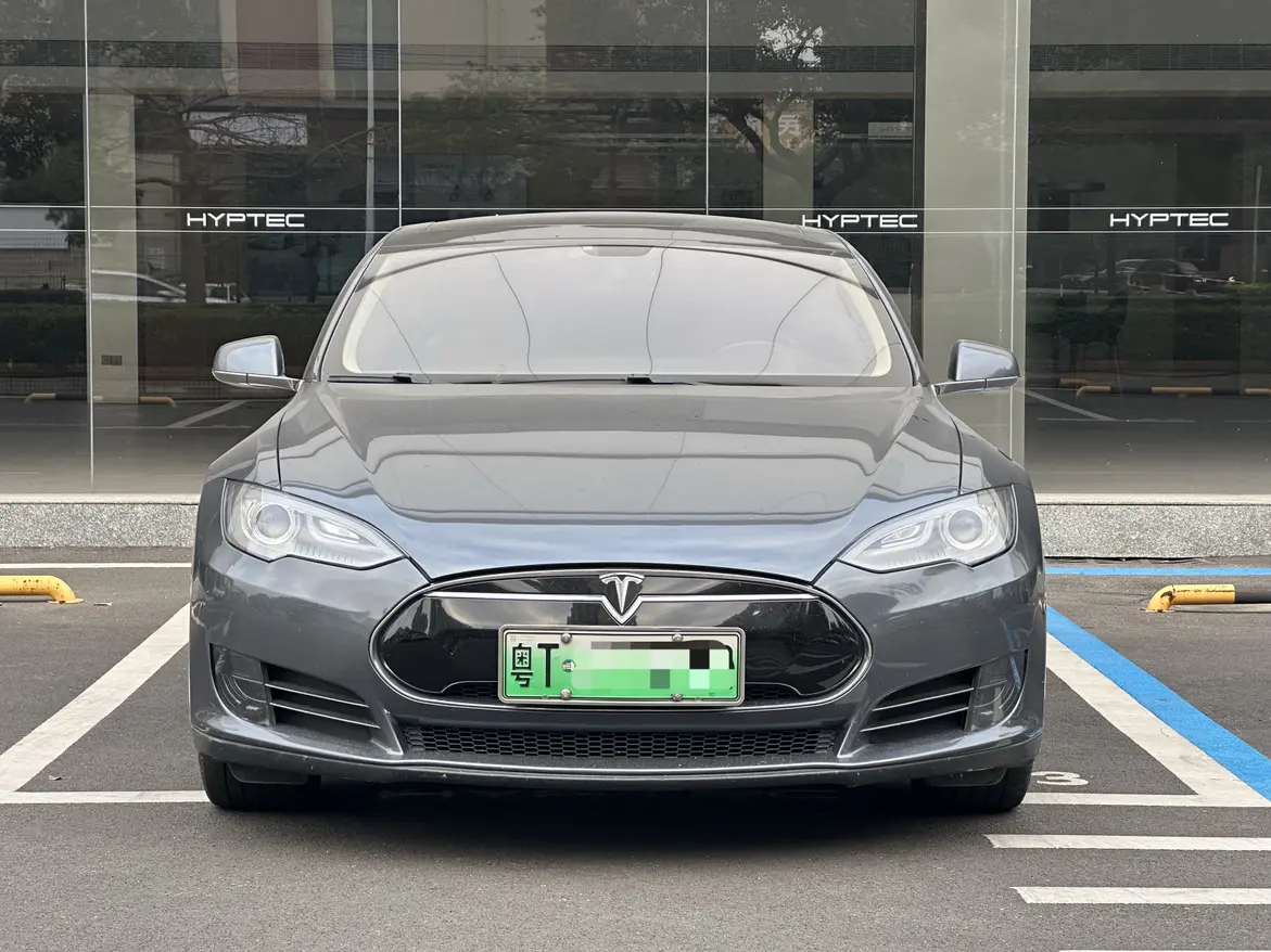 Tesla Model S  из Китая
