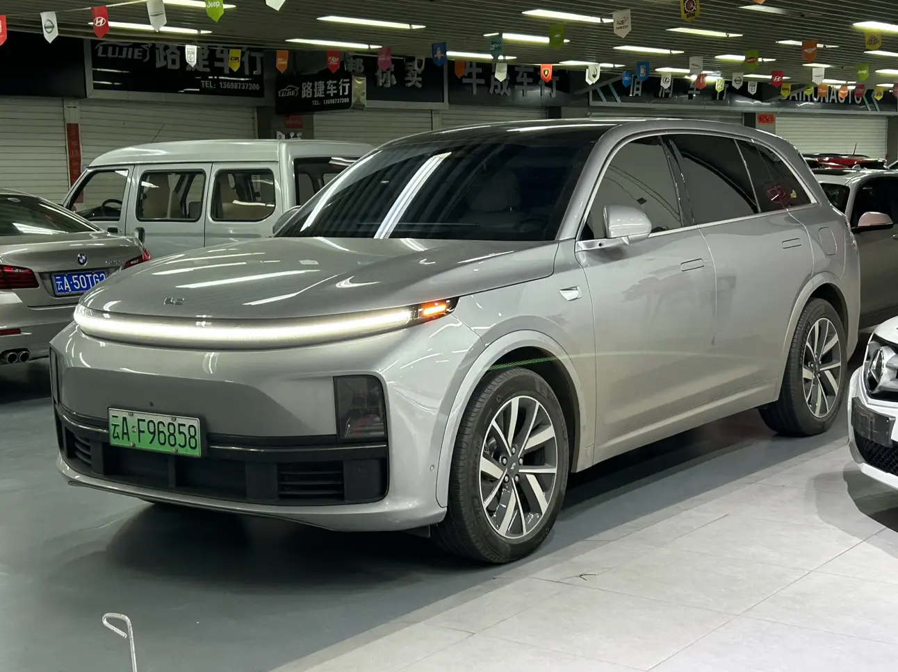 Li L7 (Ideal L7)  из Китая