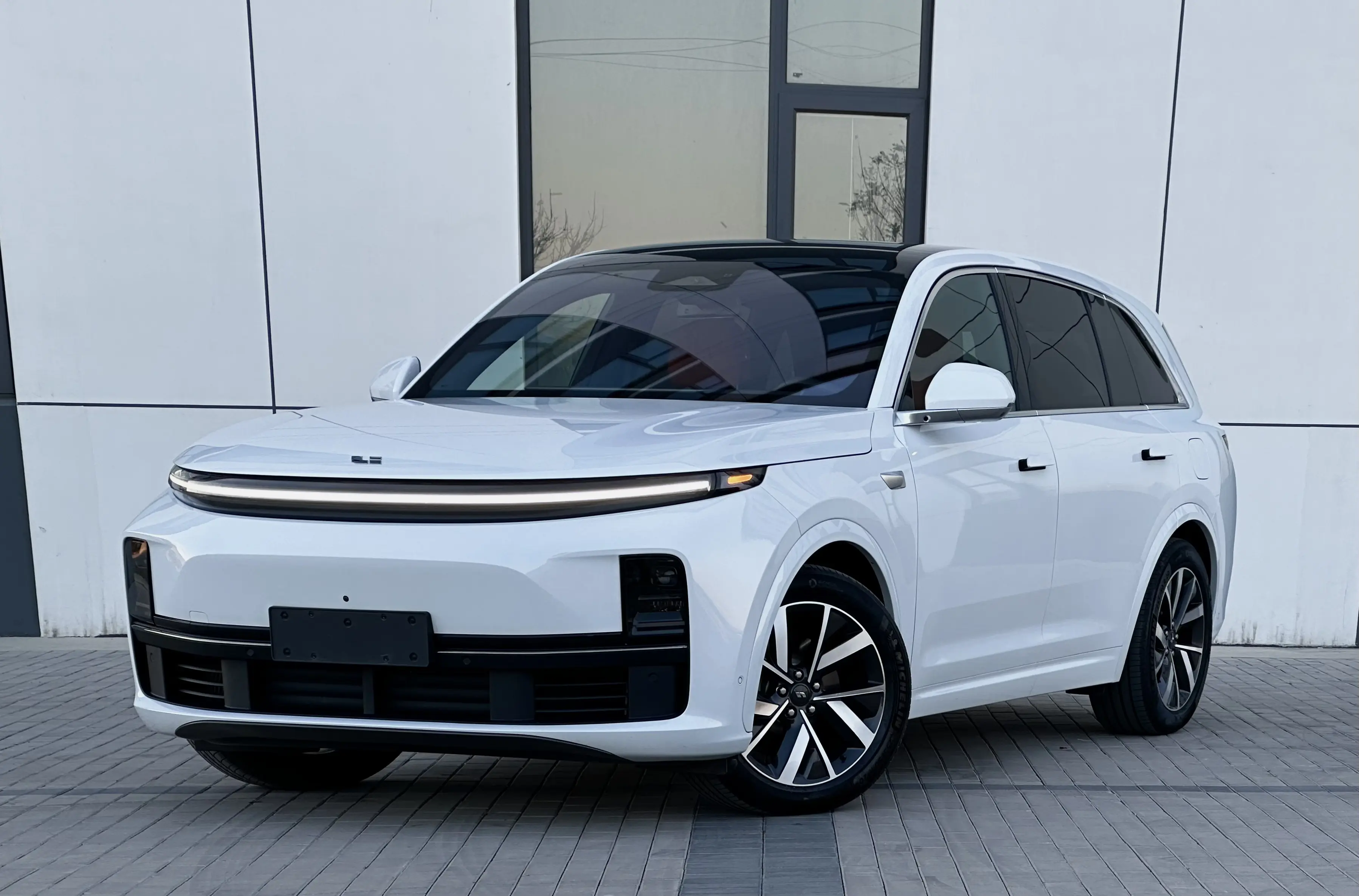 Li L7 (Ideal L7)  из Китая