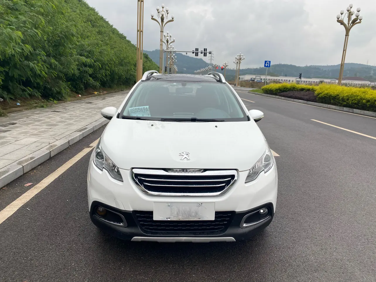 Peugeot 2008  из Китая