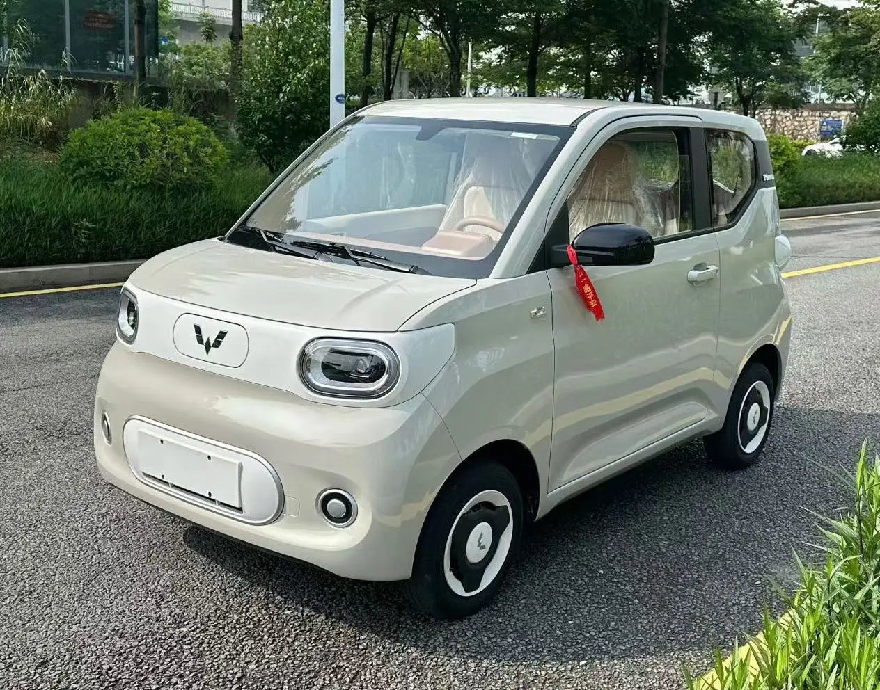 Wuling Hongguang MINIEV  из Китая
