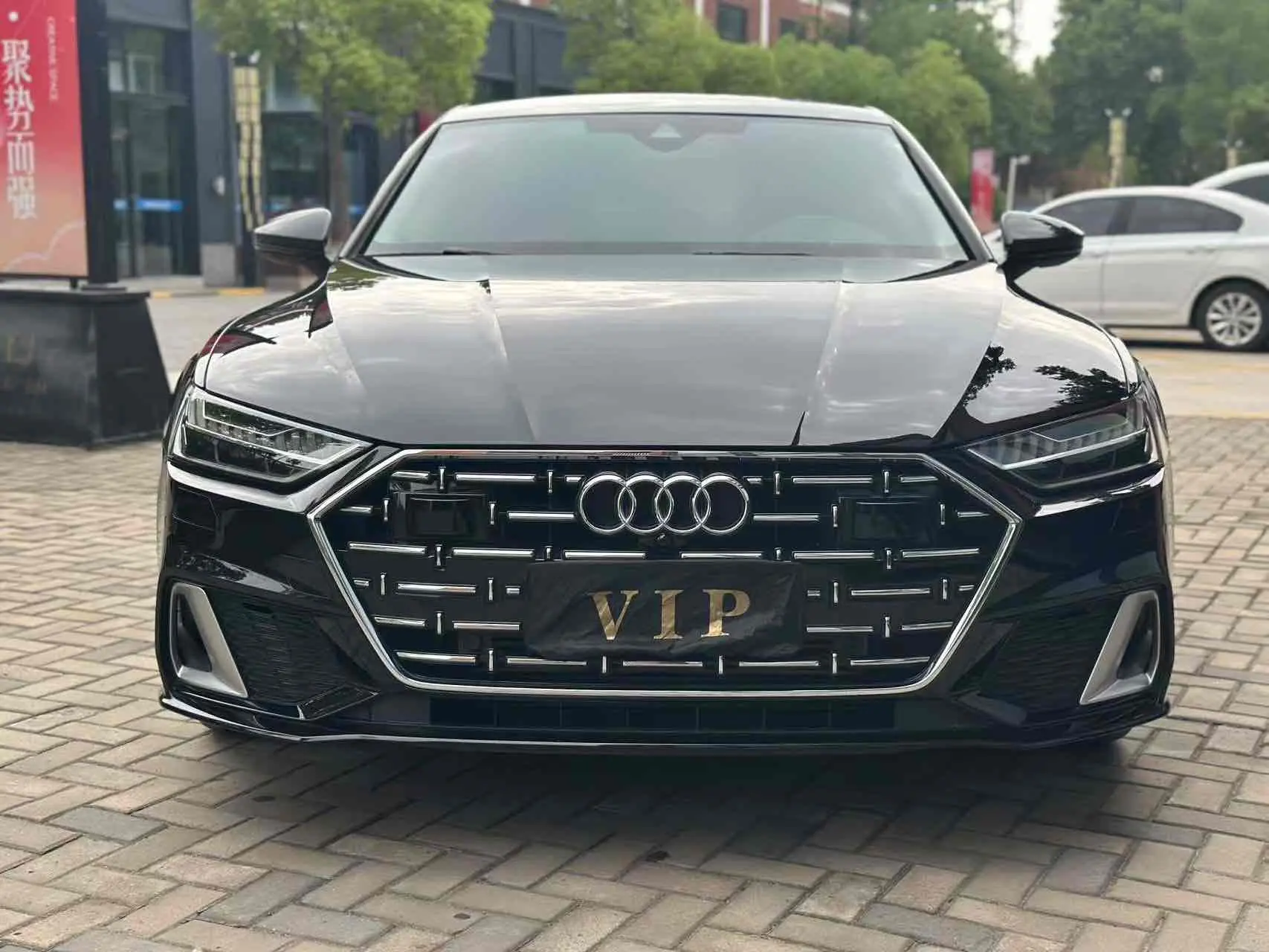 Audi A7L  из Китая