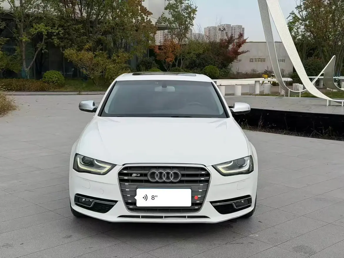 Audi A4L  из Китая