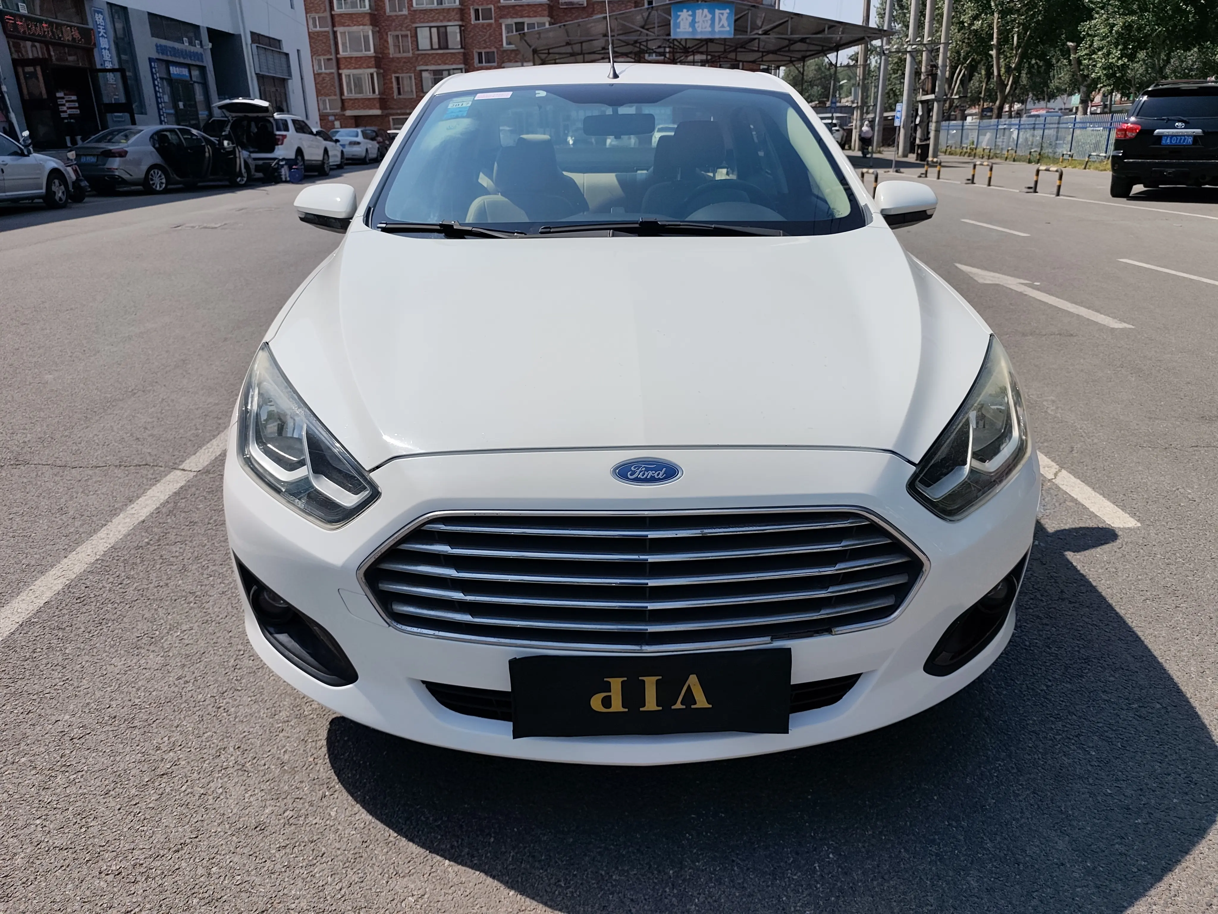 Ford Forrest  из Китая