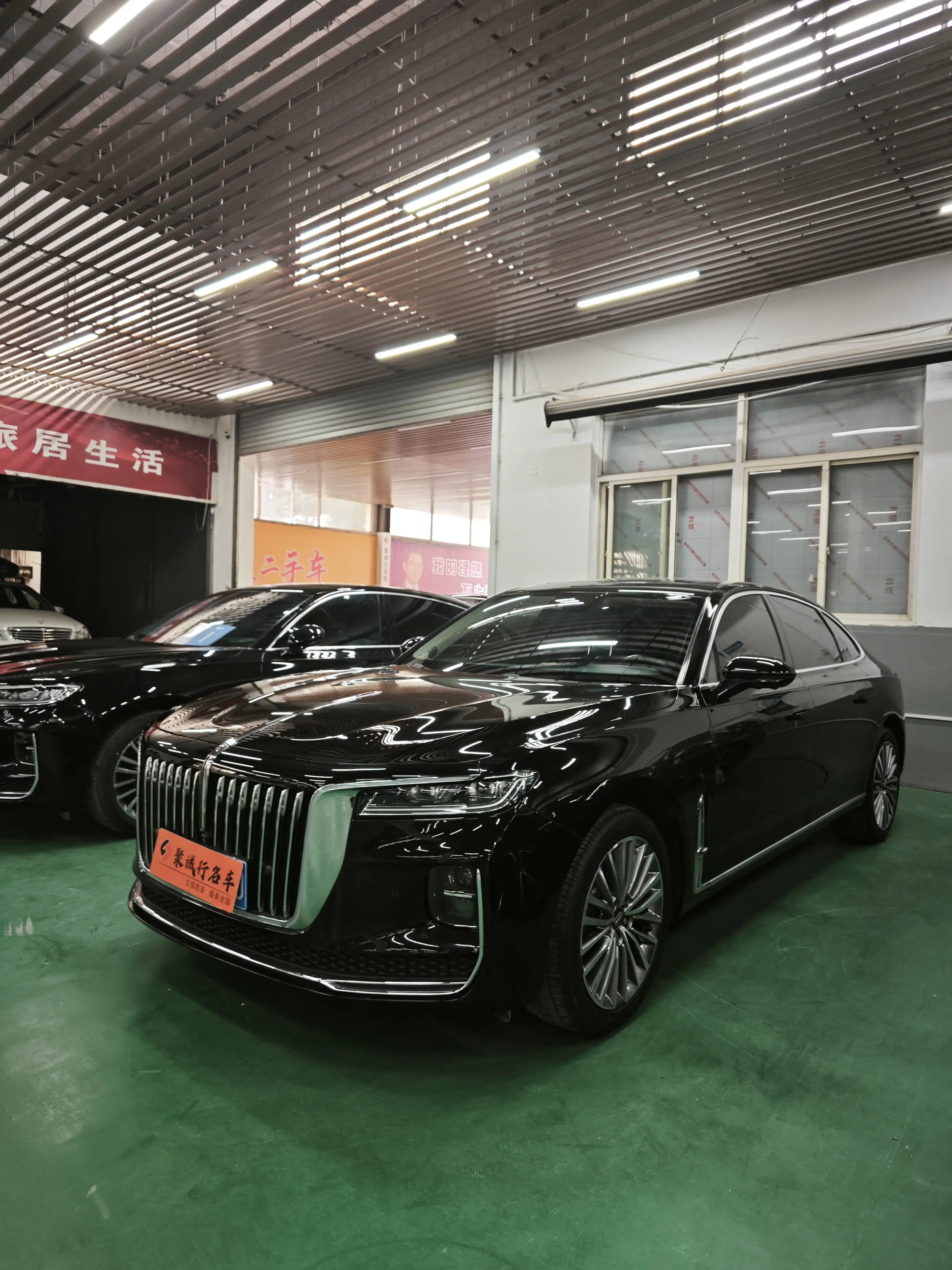Hongqi H9  из Китая