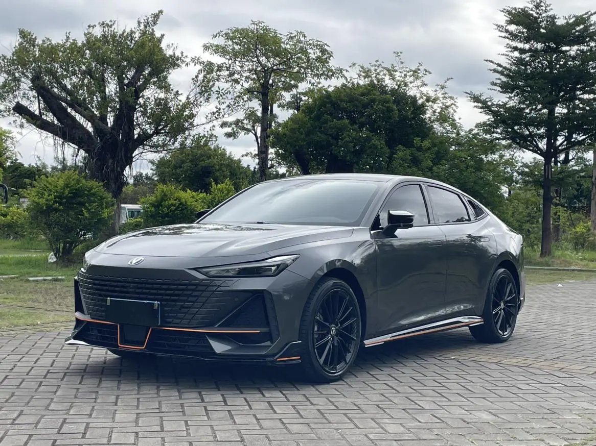 Changan UNI-V  из Китая