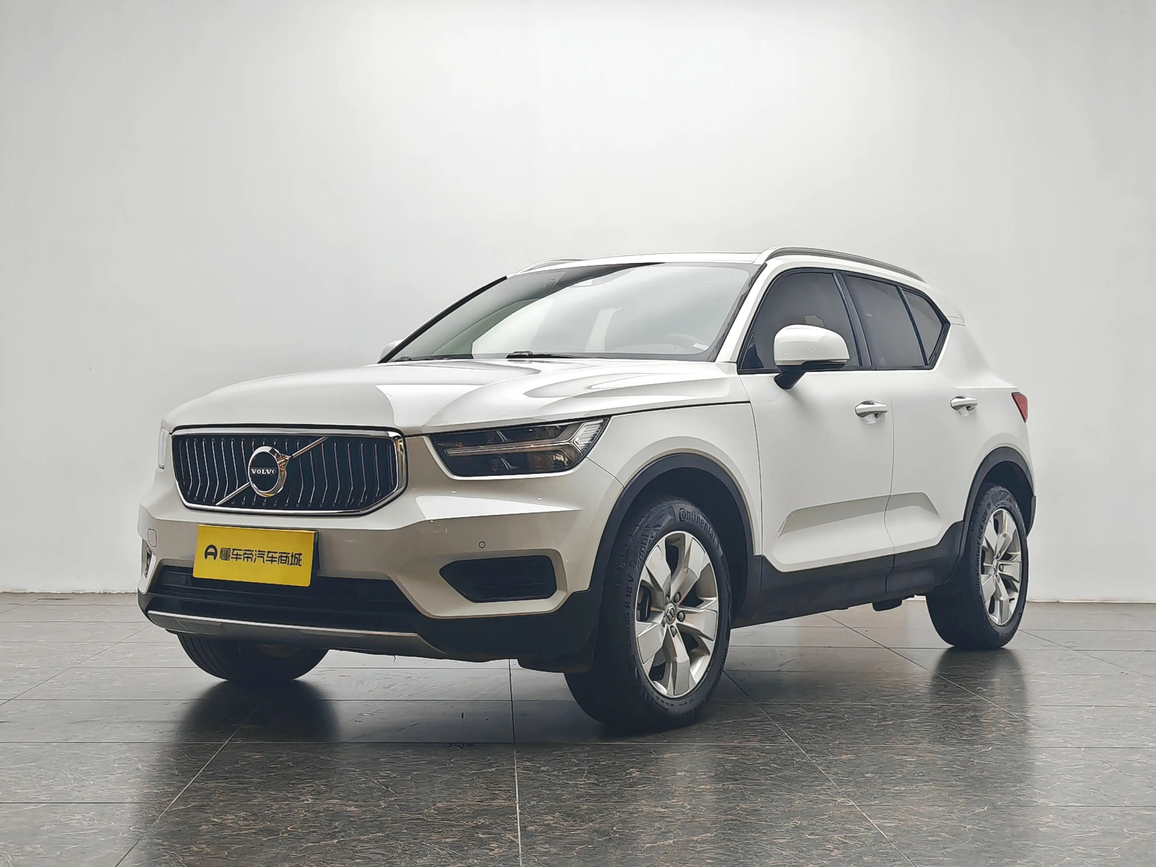 Volvo XC40  из Китая