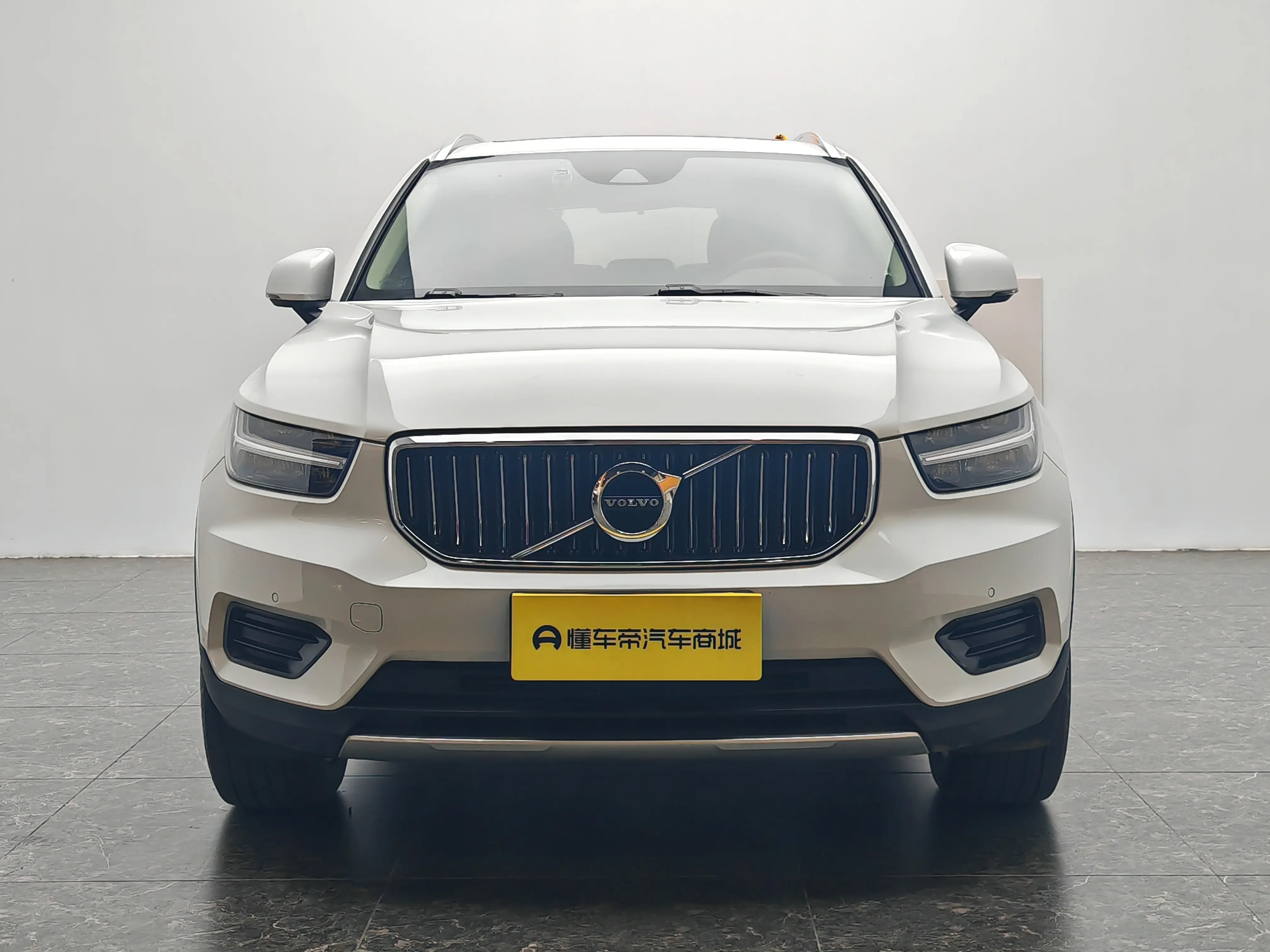 Volvo XC40  из Китая
