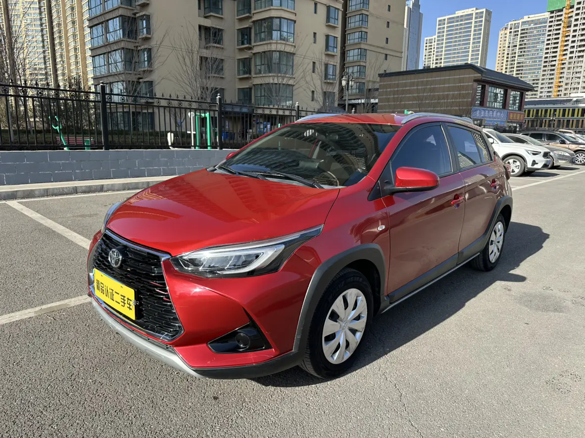 Toyota Yaris L  из Китая