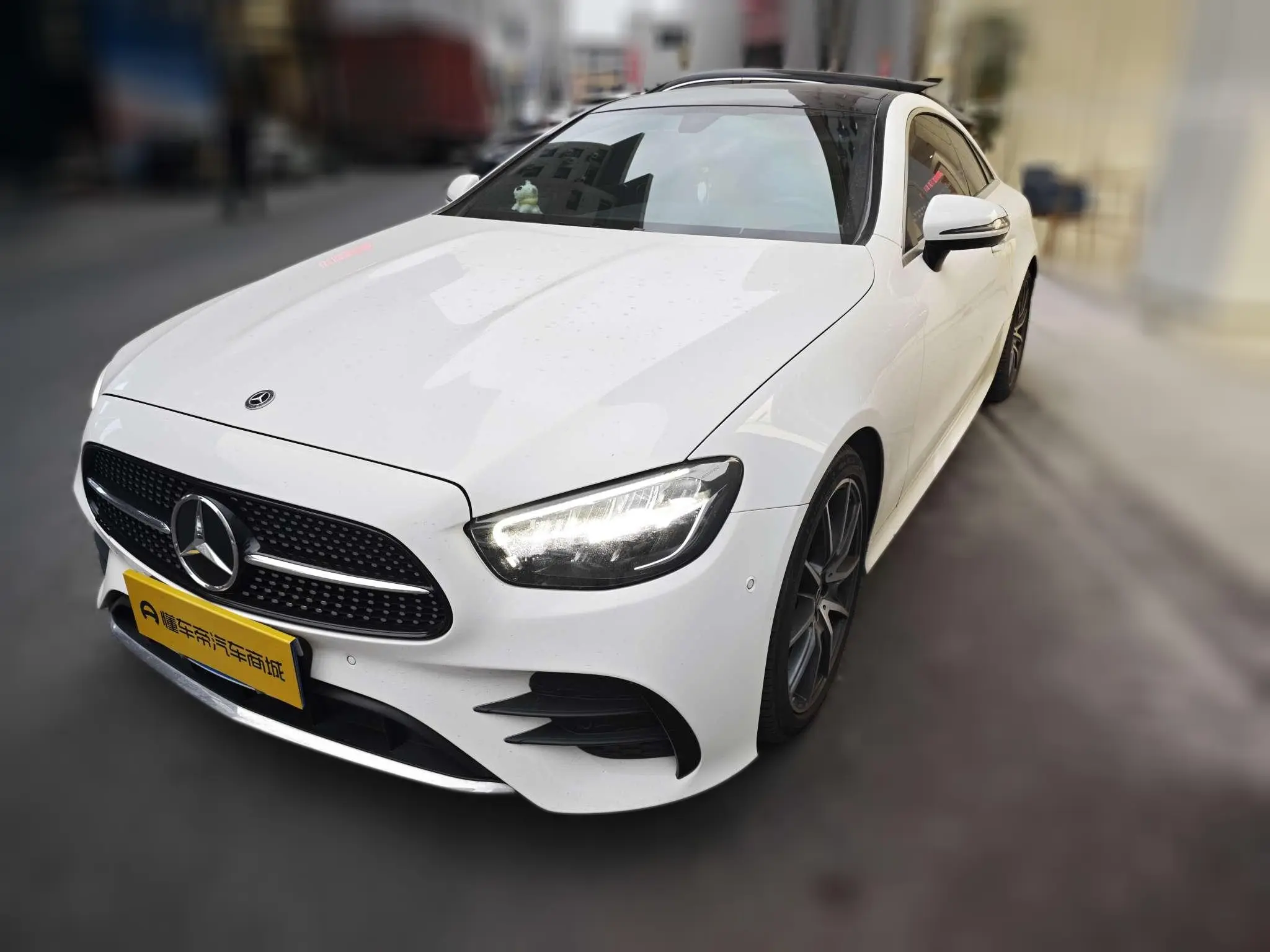 Mercedes-Benz E-Class (imported)  из Китая