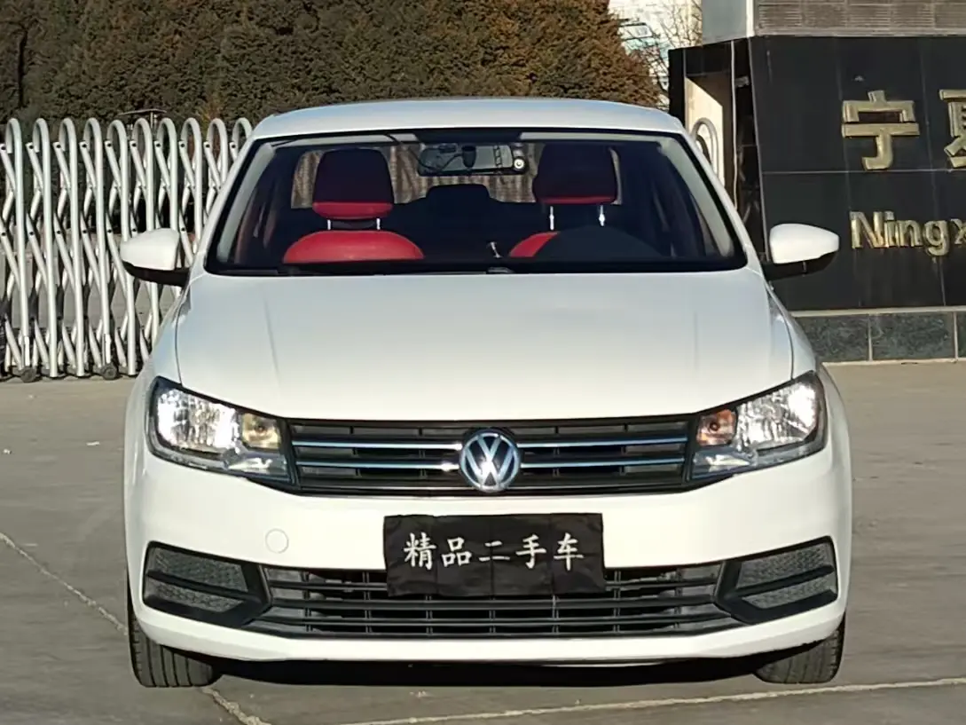 Volkswagen Santana  из Китая