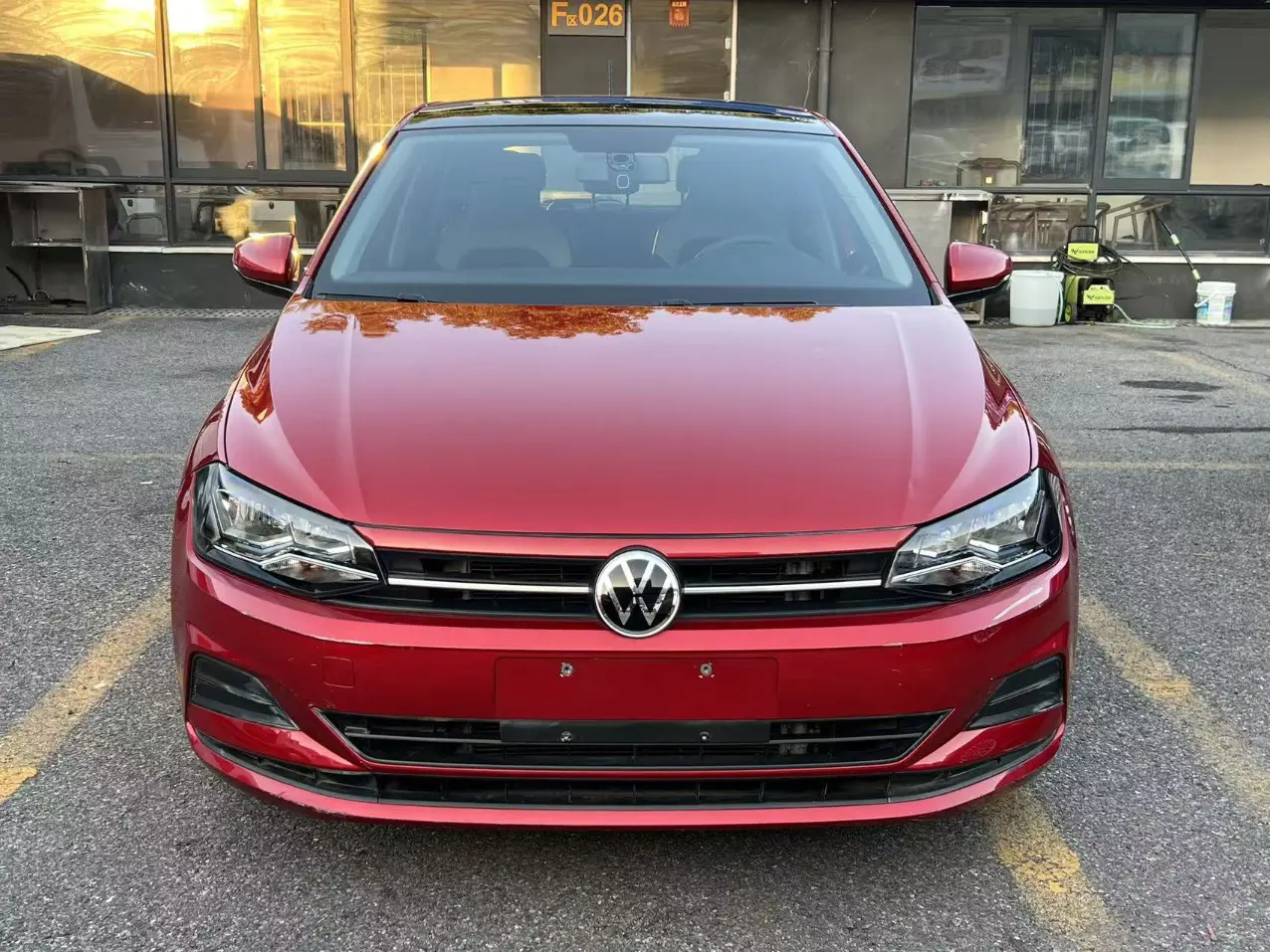 Volkswagen Polo  из Китая