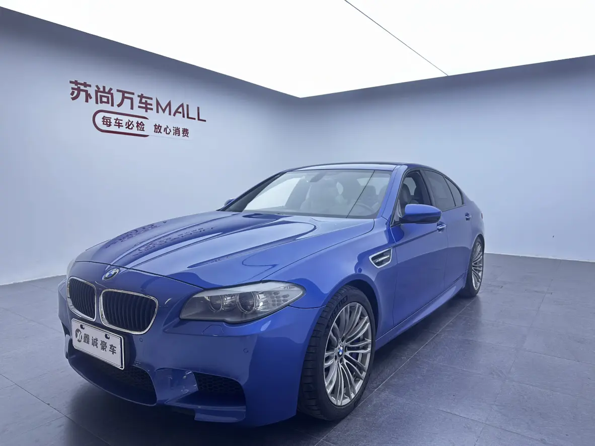 BMW M5  из Китая