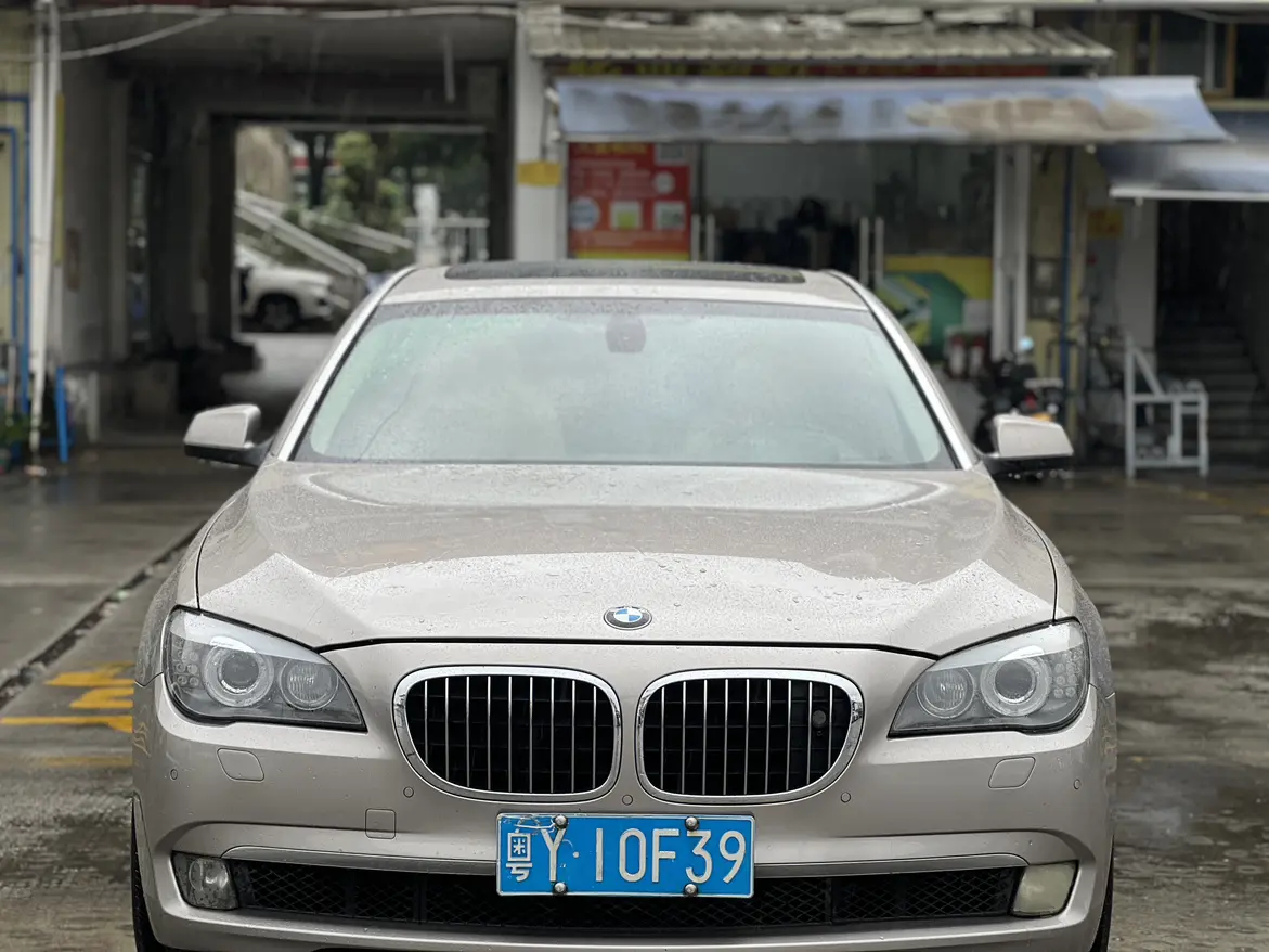 BMW 7 Series  из Китая