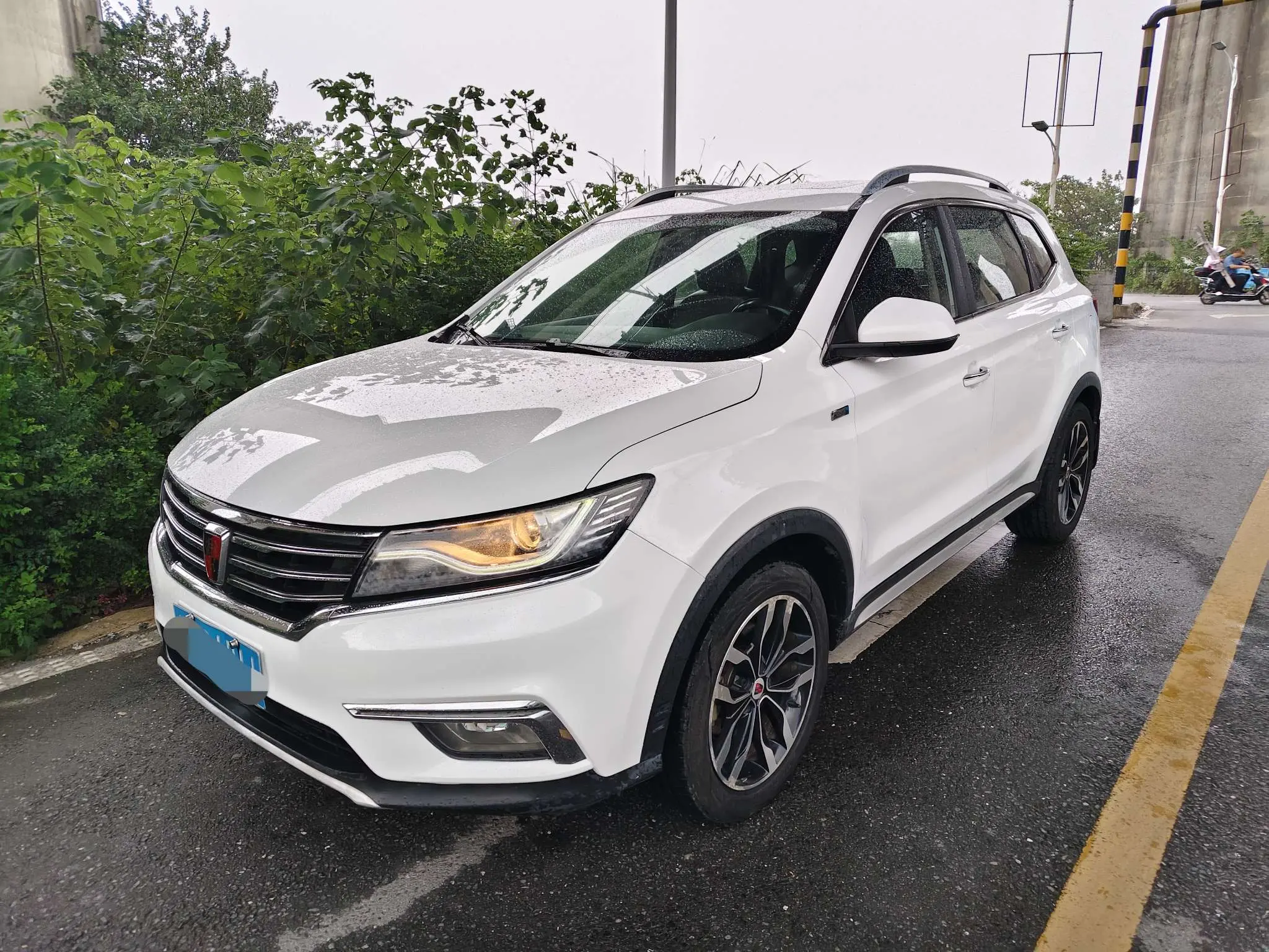 Roewe RX5  из Китая