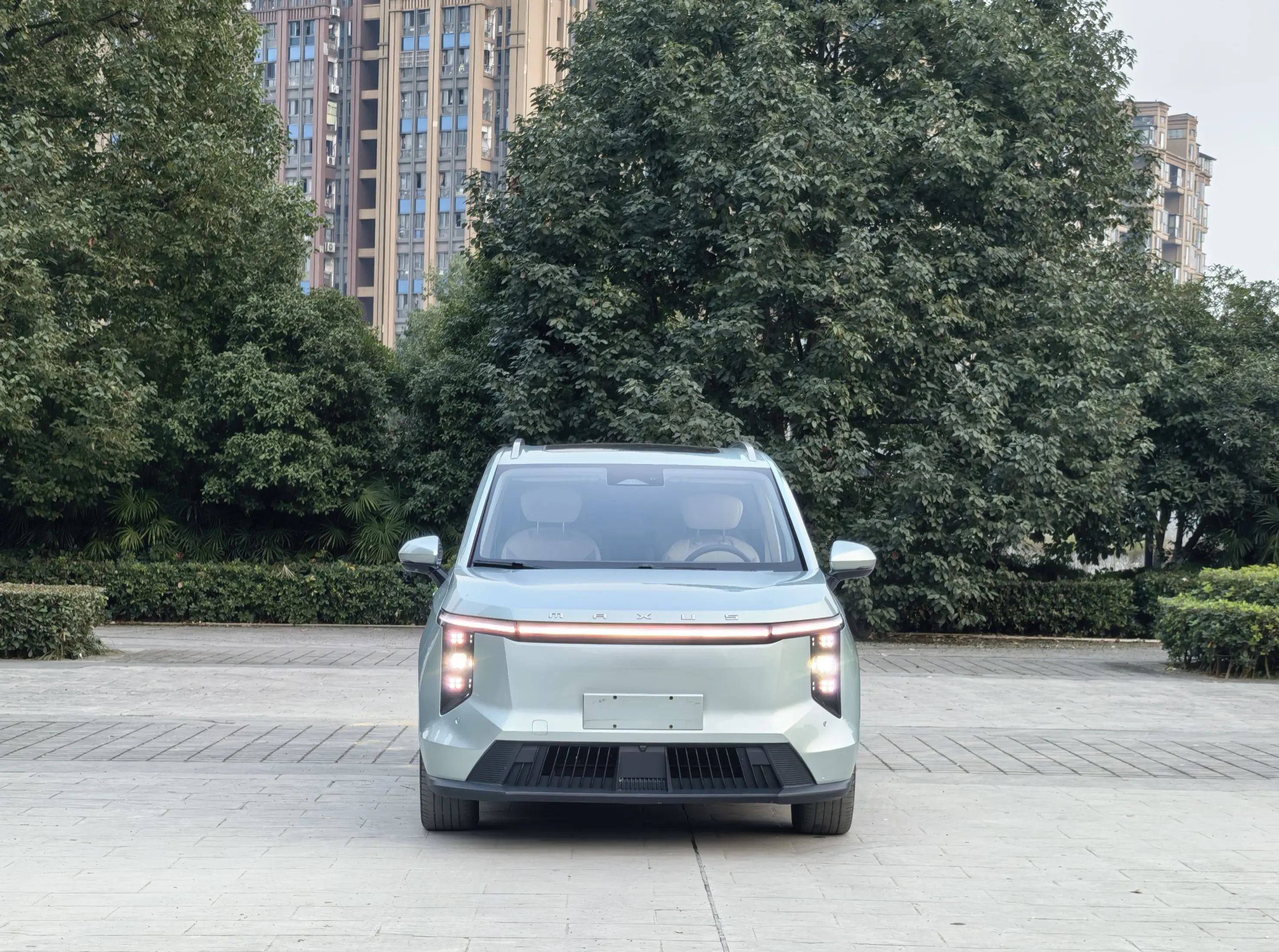 Datong Everyone 7 EV  из Китая