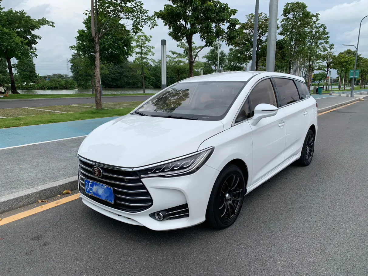 BYD Song MAX  из Китая