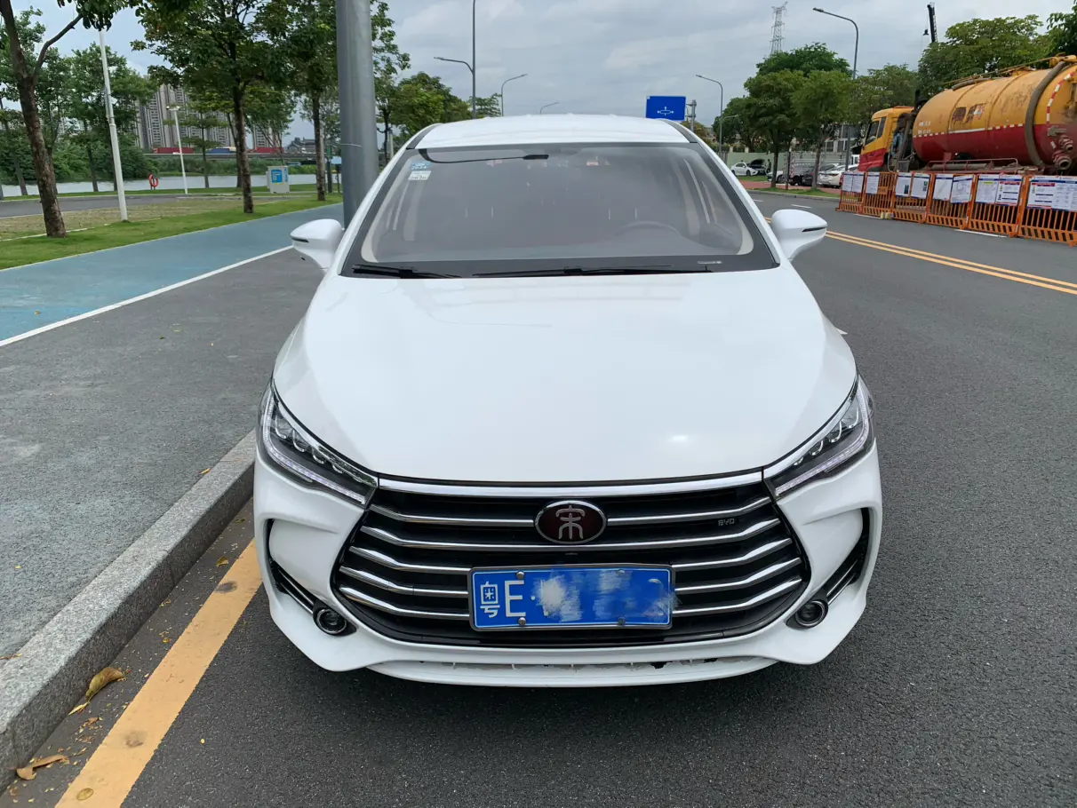 BYD Song MAX  из Китая