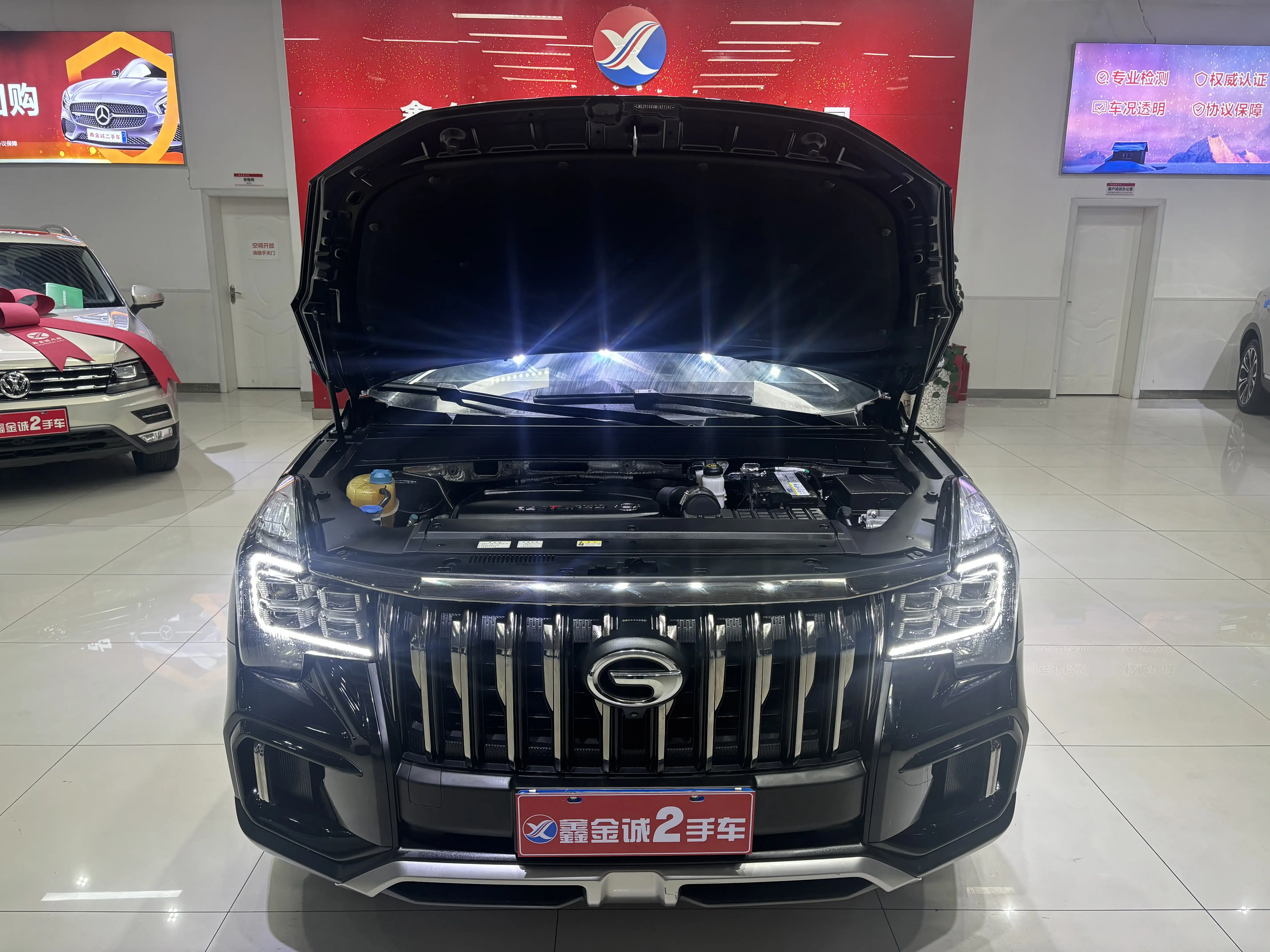 GAC Trumpchi GS8  из Китая