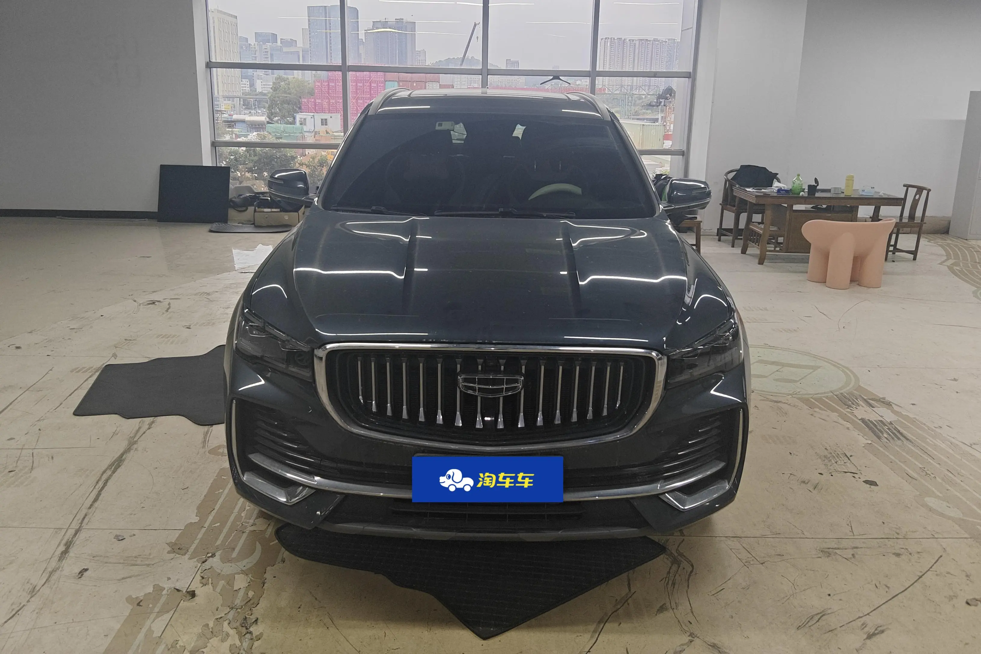 Geely Monjaro (Xingyue L)  из Китая