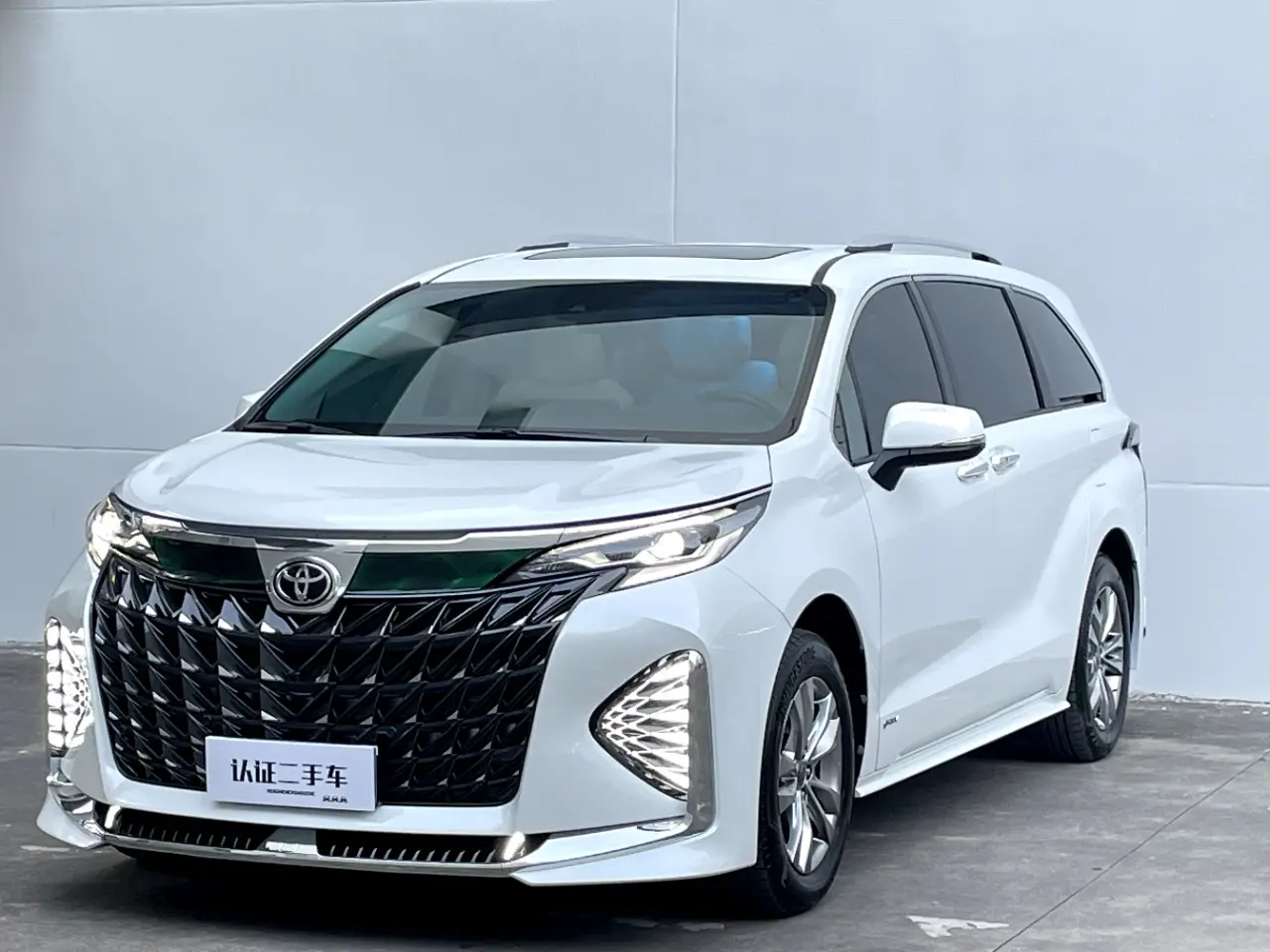 Toyota Sienna  из Китая