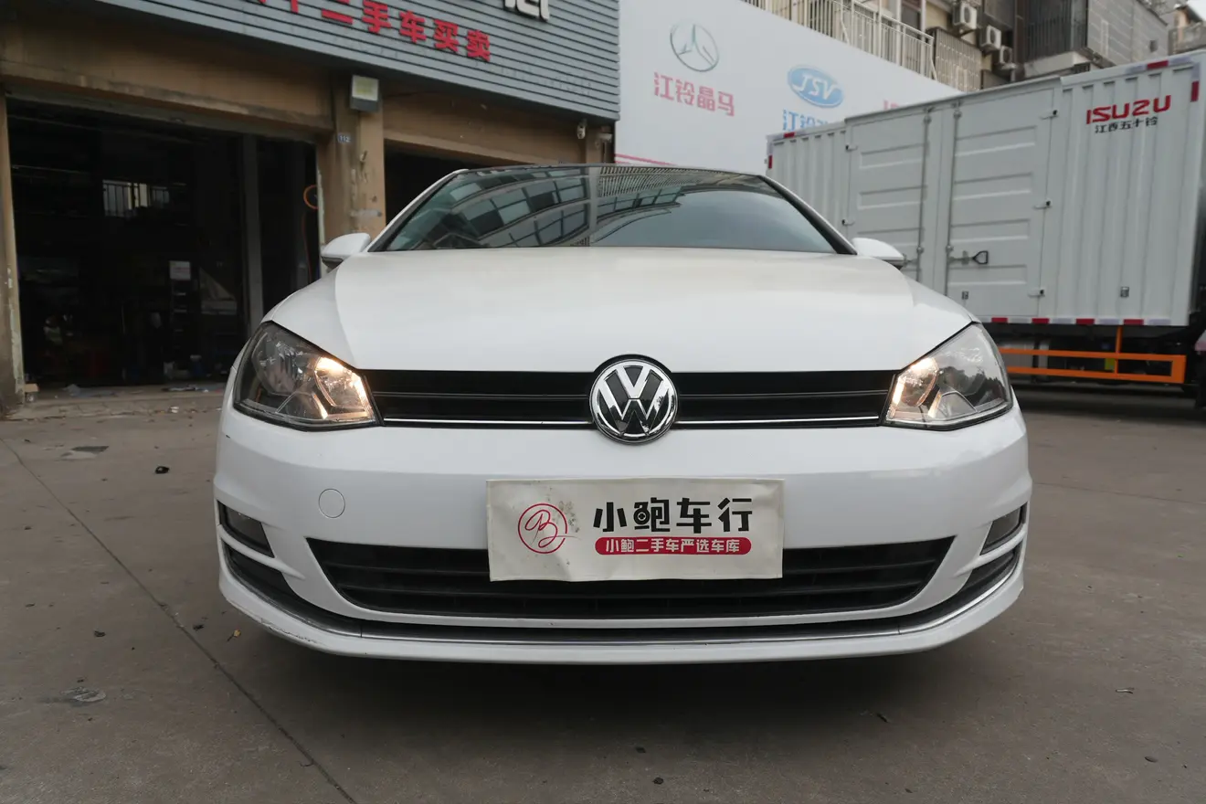 Volkswagen Golf  из Китая