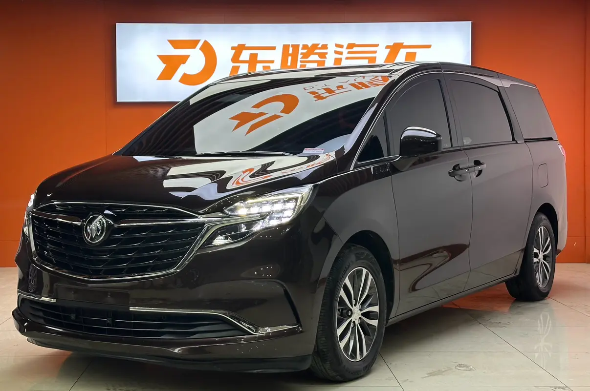 Buick GL8  из Китая