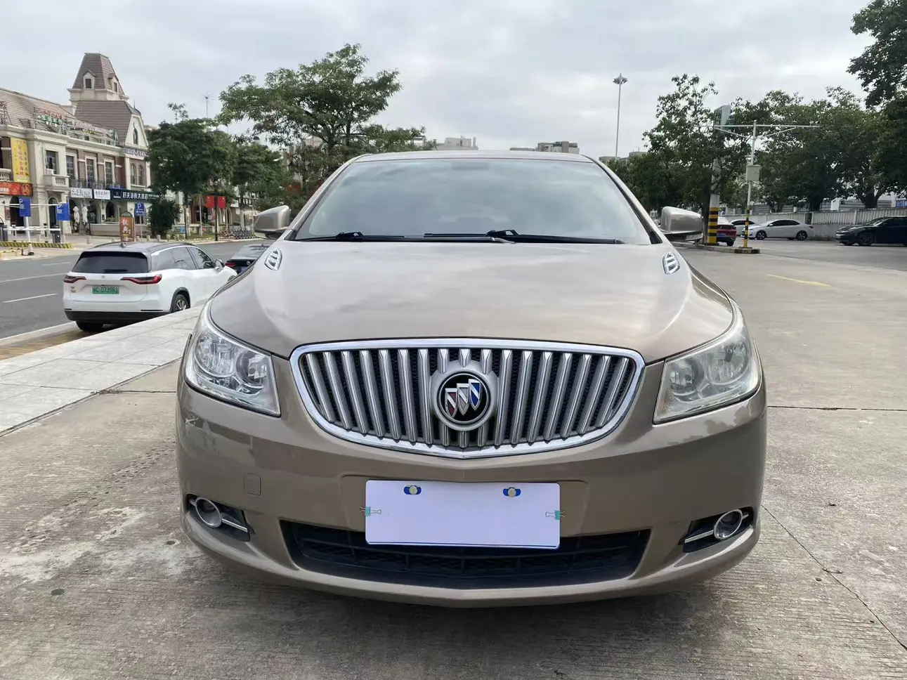 Buick LaCrosse  из Китая