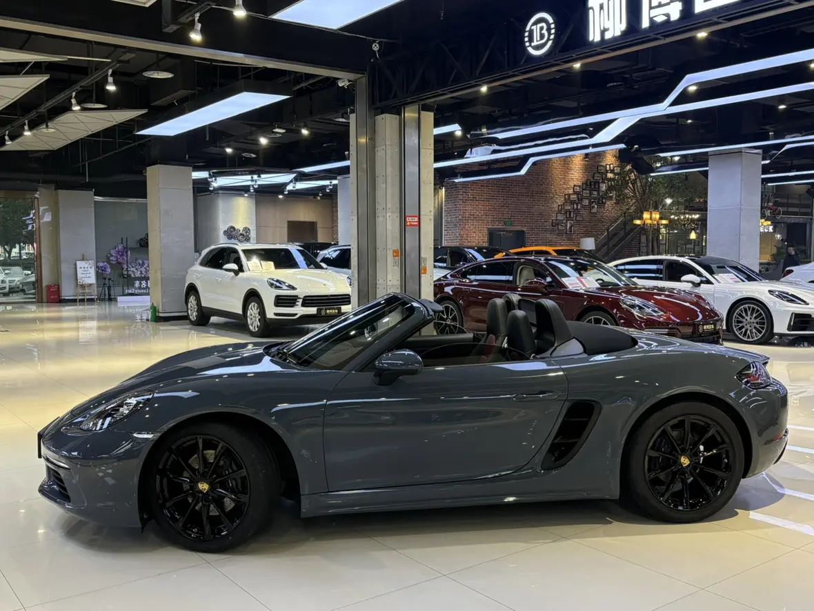 Porsche 718  из Китая