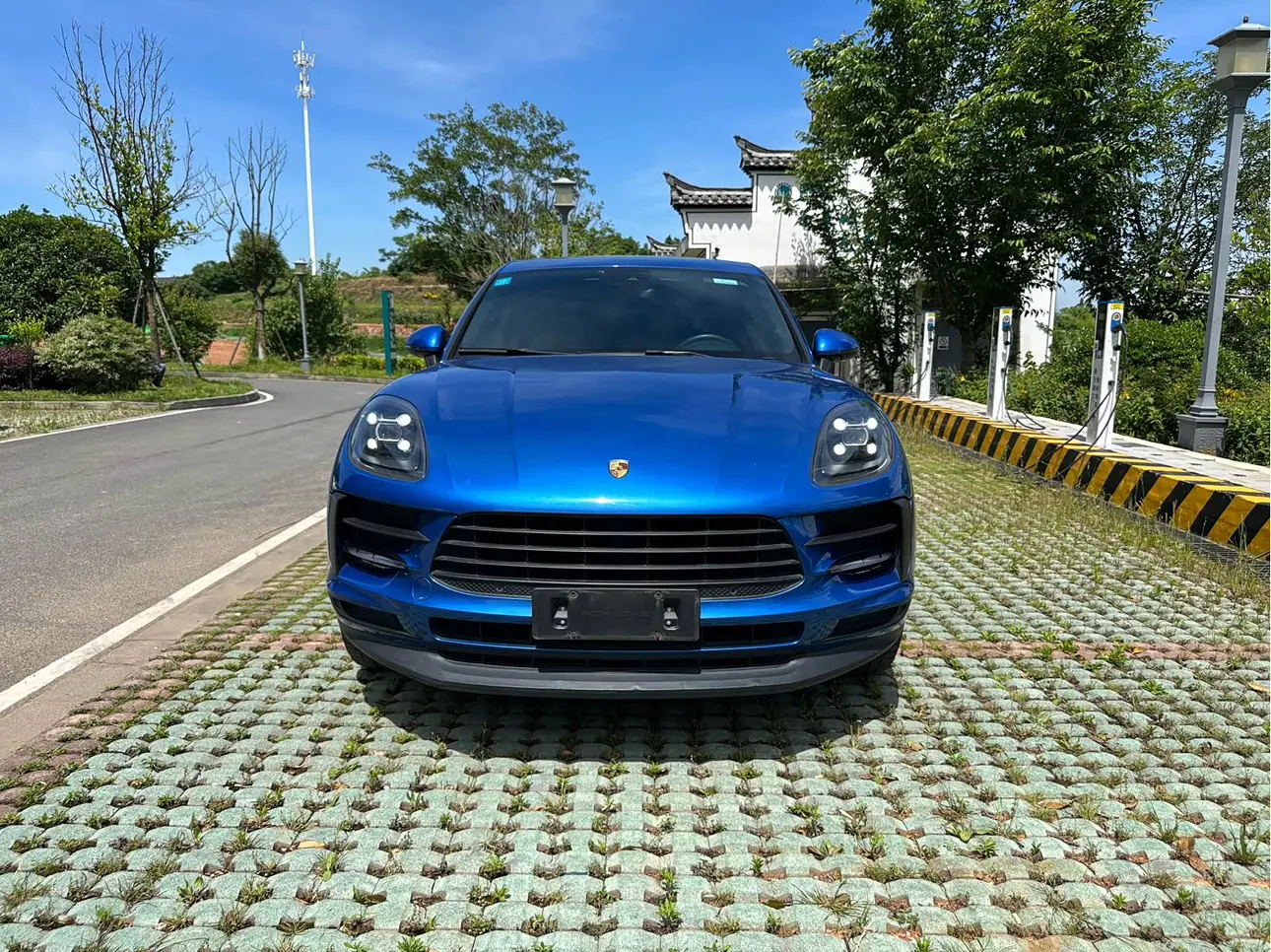 Porsche Macan  из Китая