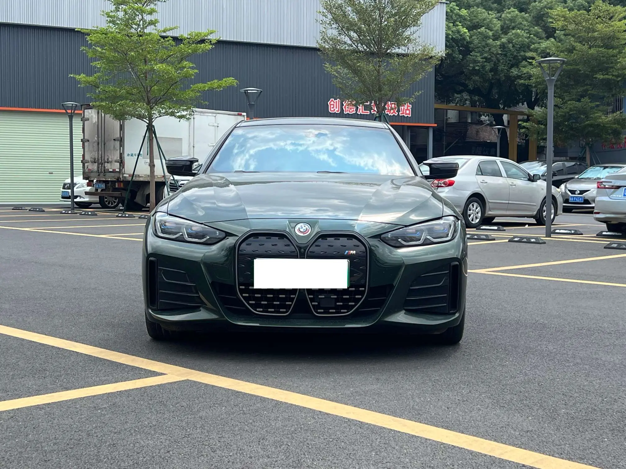 BMW i4  из Китая