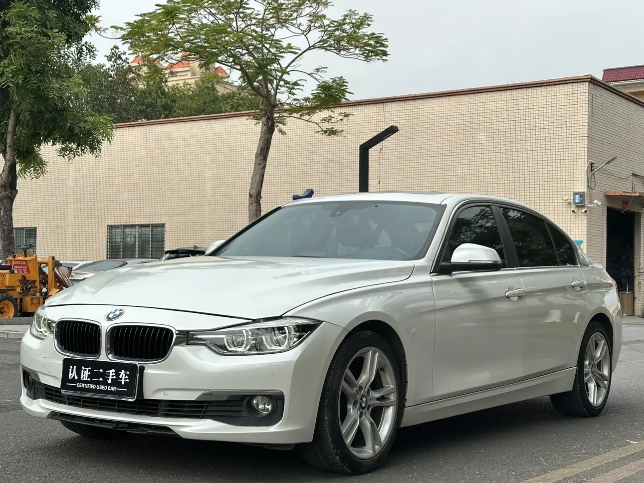 BMW 3 Series  из Китая