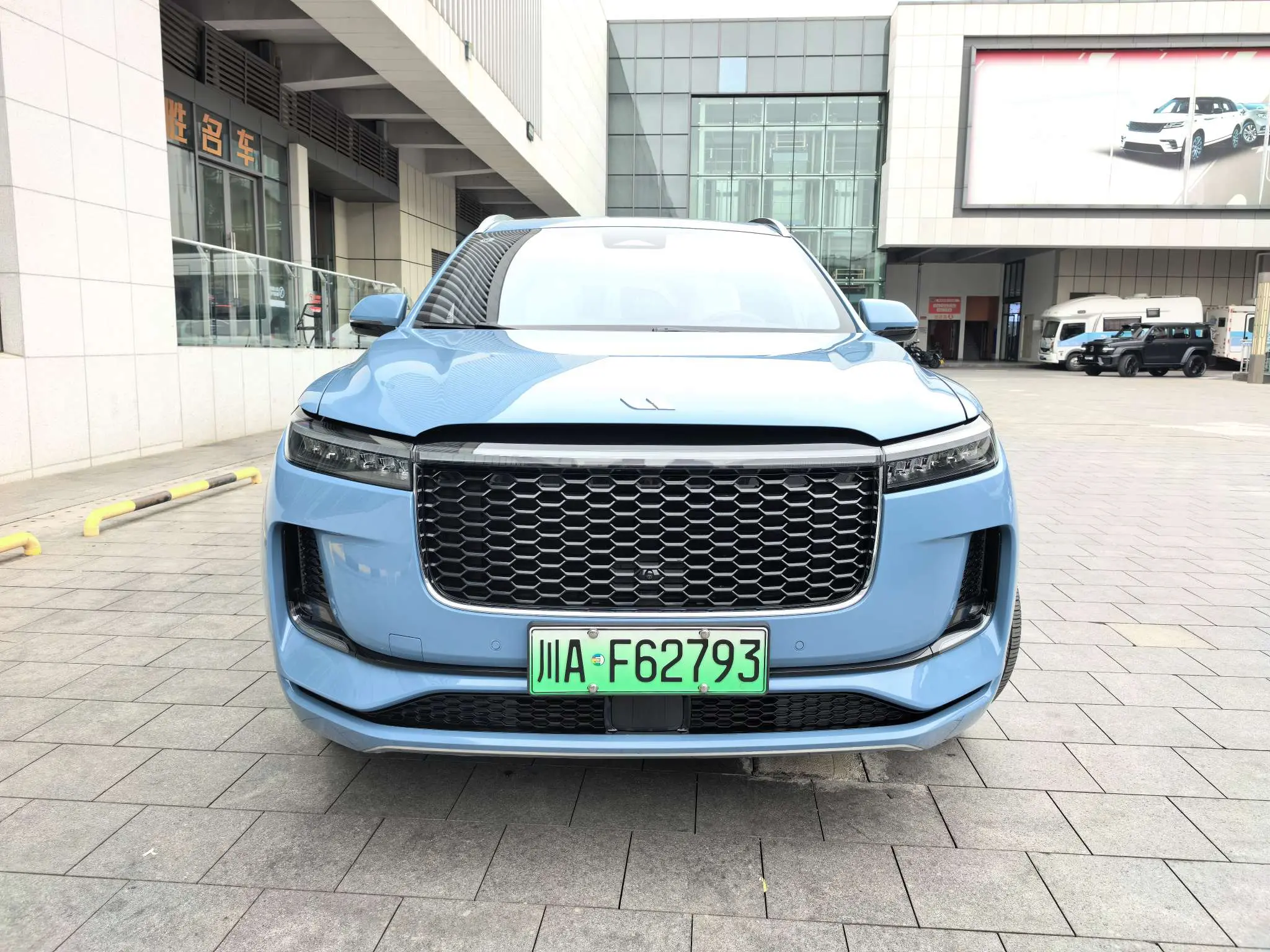 Li ONE (Ideal ONE)  из Китая