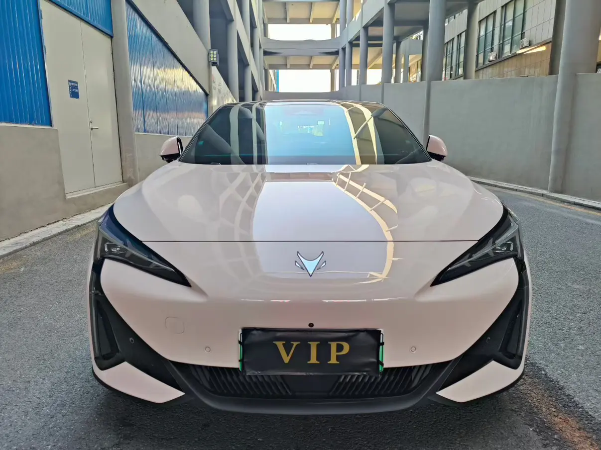 ARCFOX Extreme Fox JiFox Alpha S5  из Китая