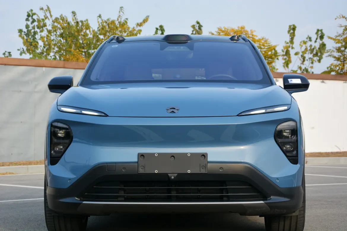 NIO ES7  из Китая