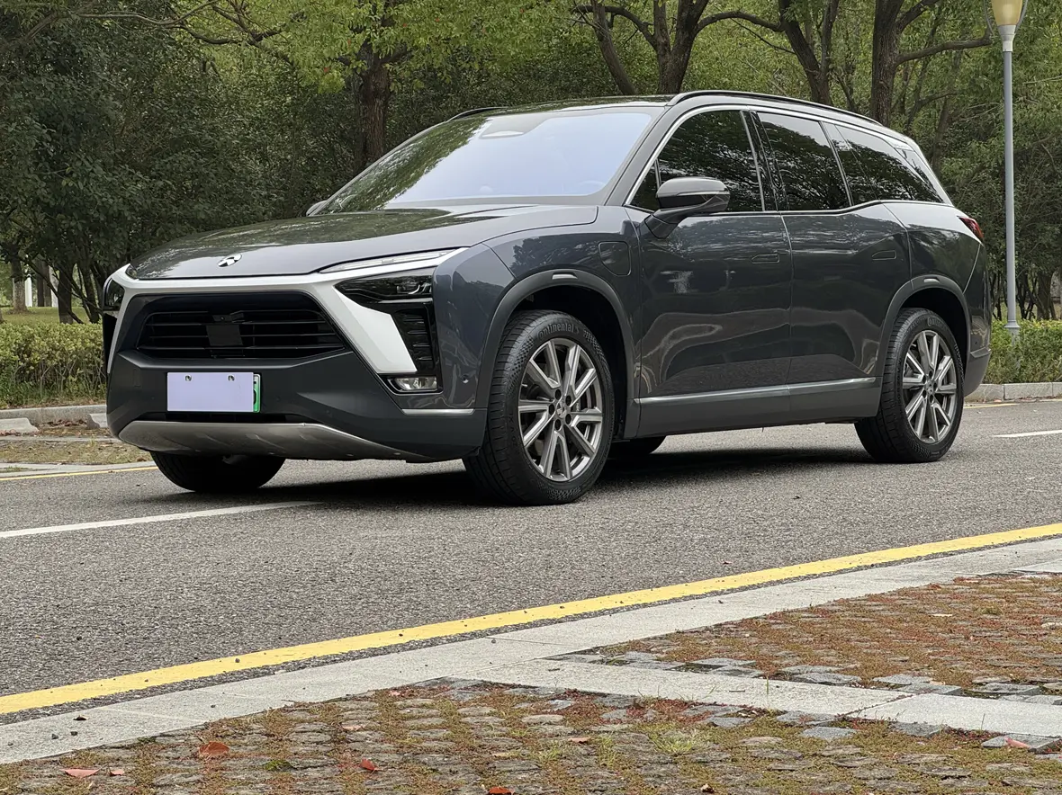 NIO ES8  из Китая