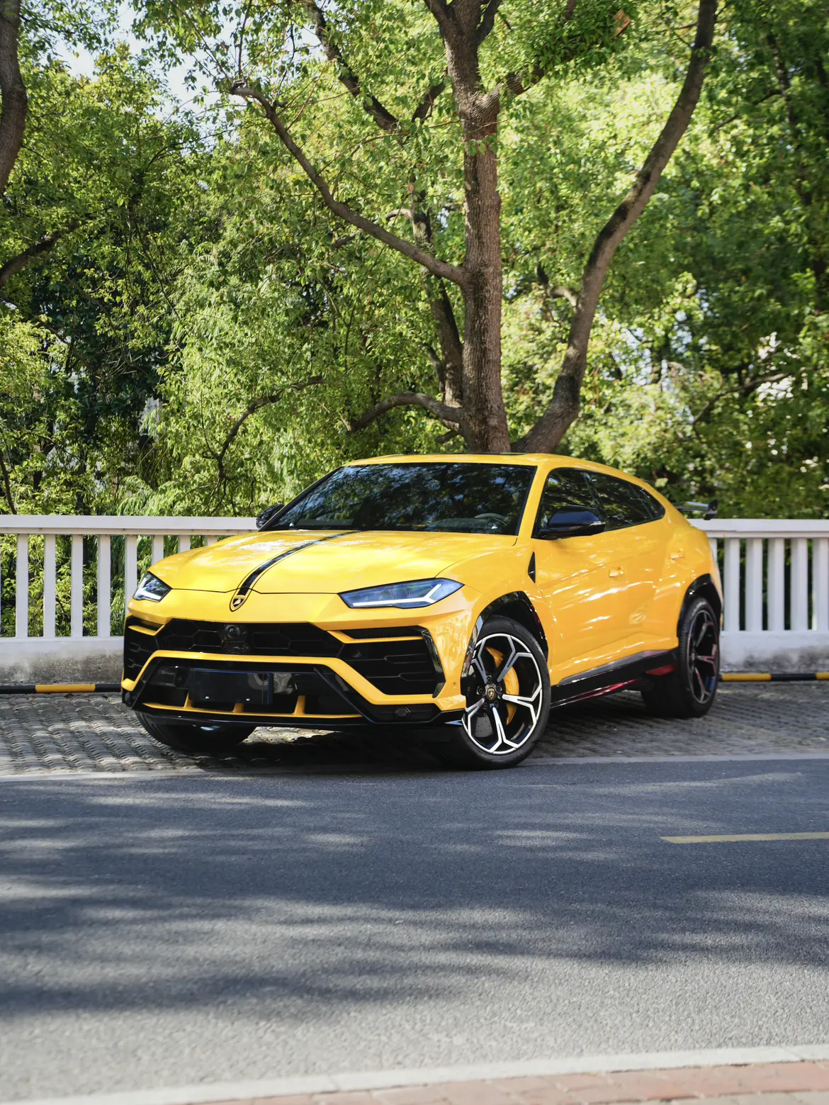 Lamborghini Urus  из Китая