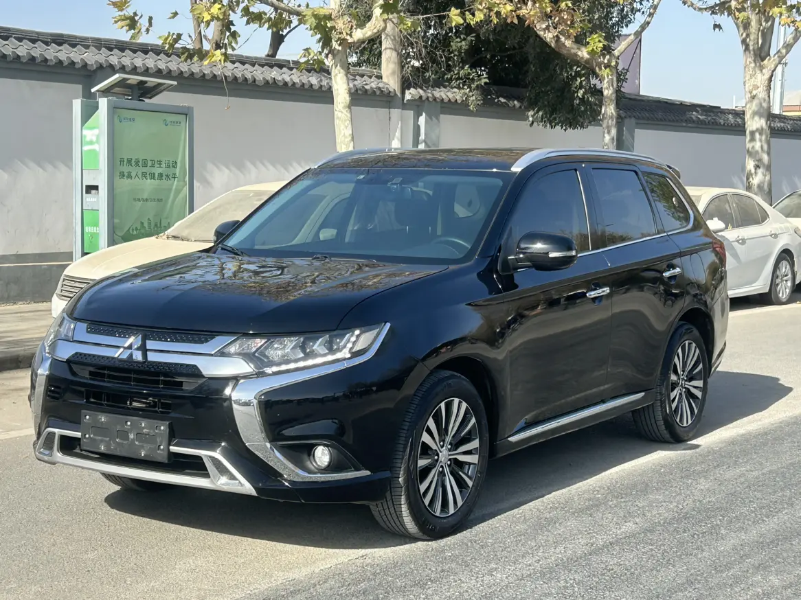 Mitsubishi Outlander  из Китая