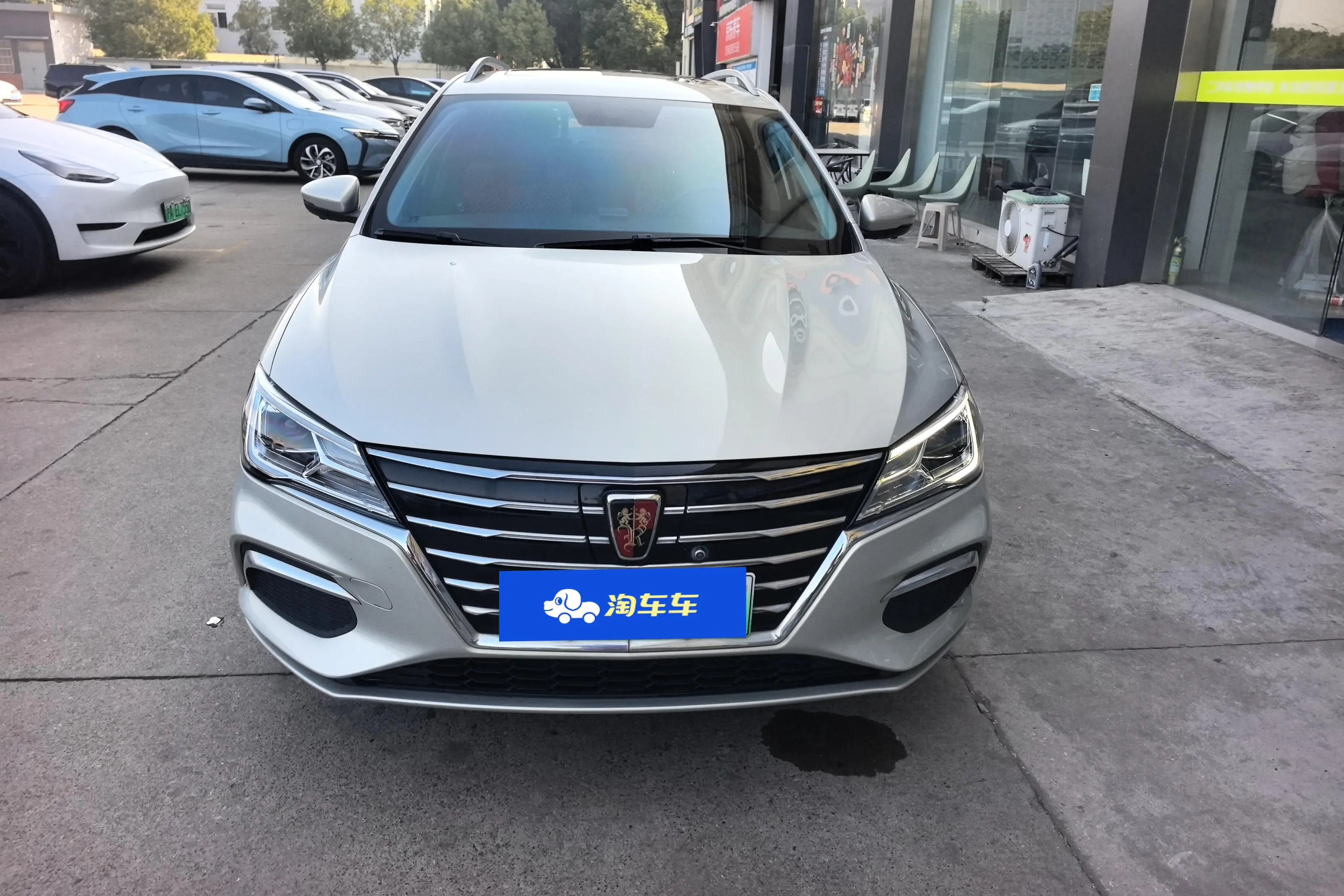 Roewe Ei5  из Китая