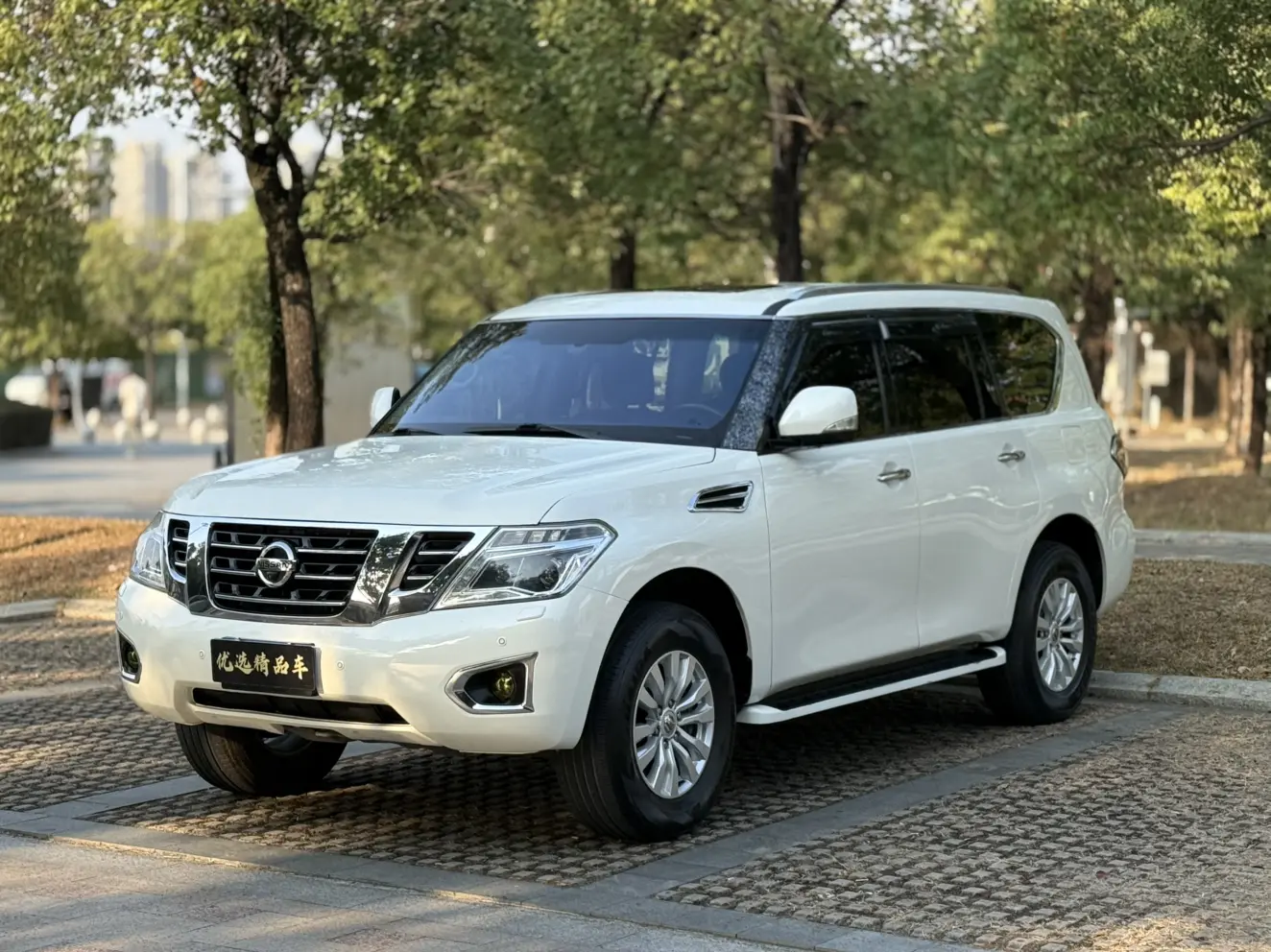 Nissan Patrol  из Китая
