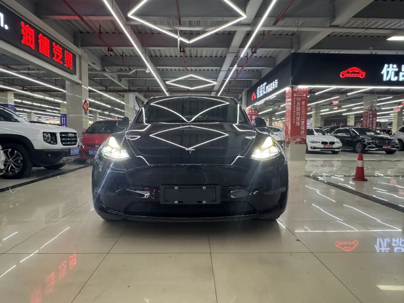 Tesla Model Y  из Китая