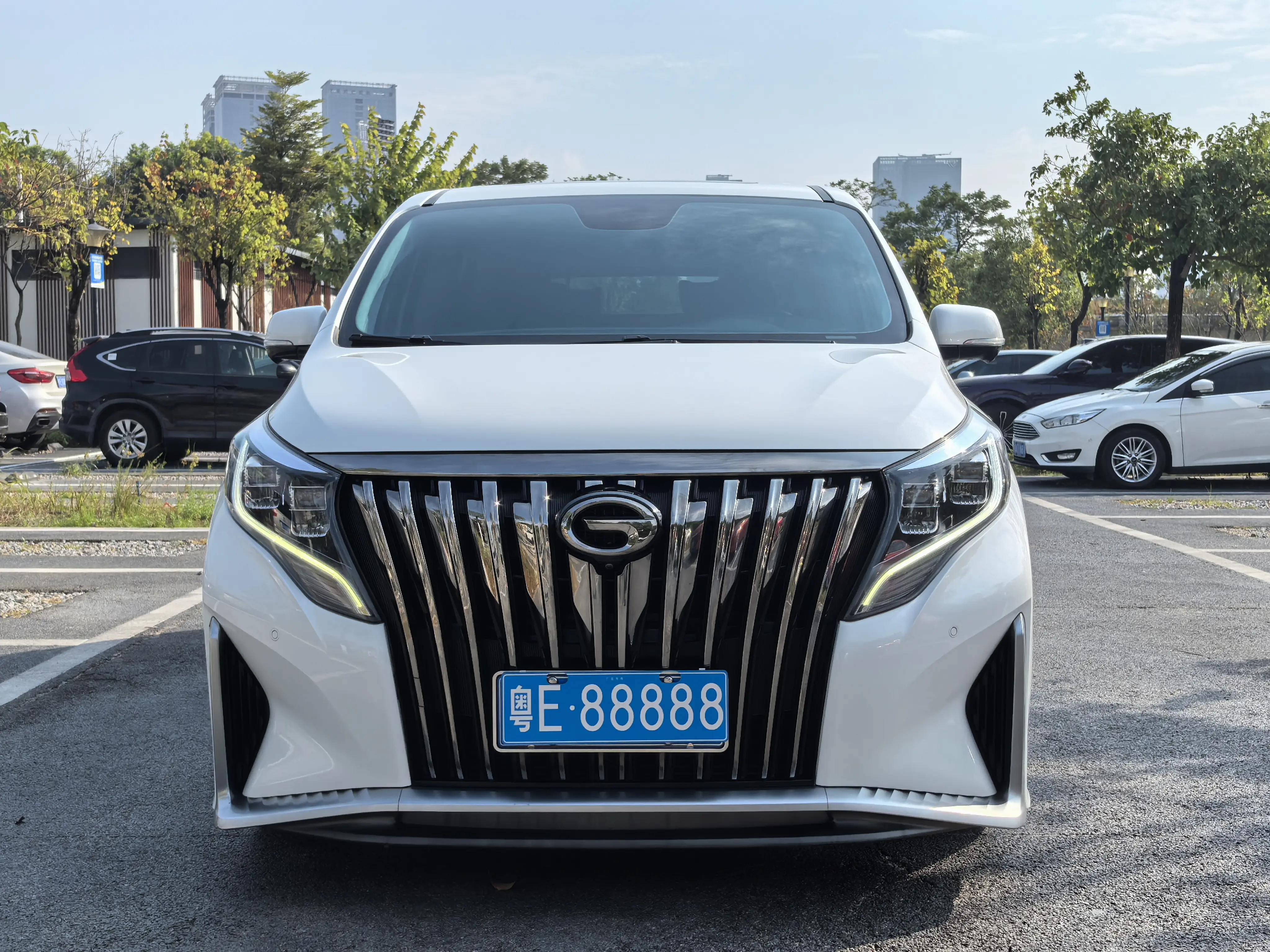 GAC Trumpchi M8  из Китая