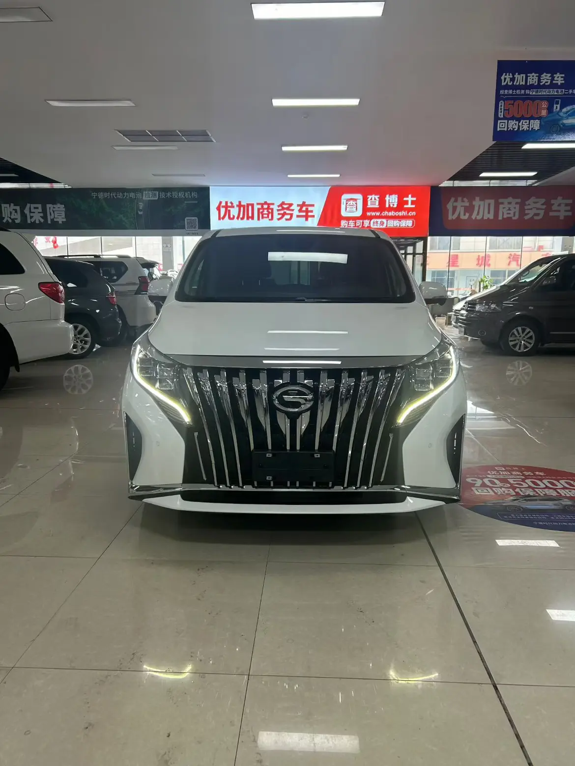 GAC Trumpchi M8  из Китая