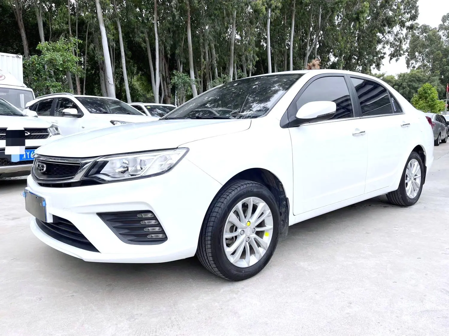 Geely Vision  из Китая