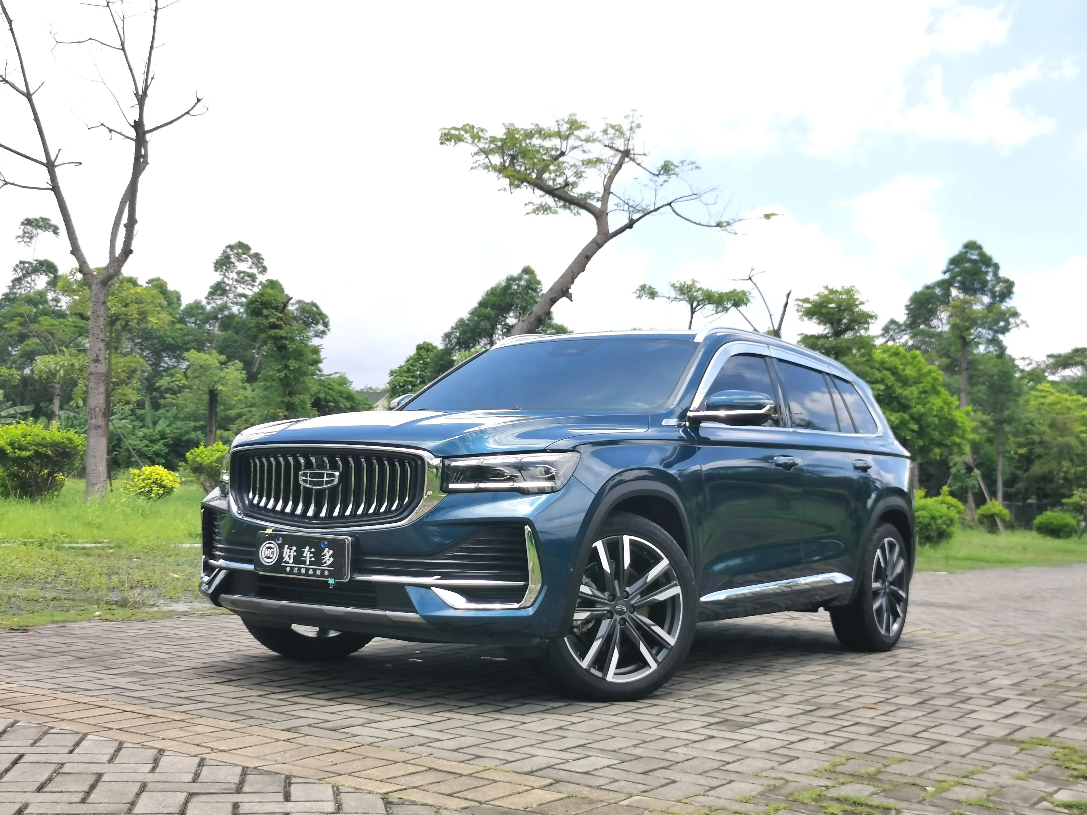 Geely Monjaro (Xingyue L)  из Китая