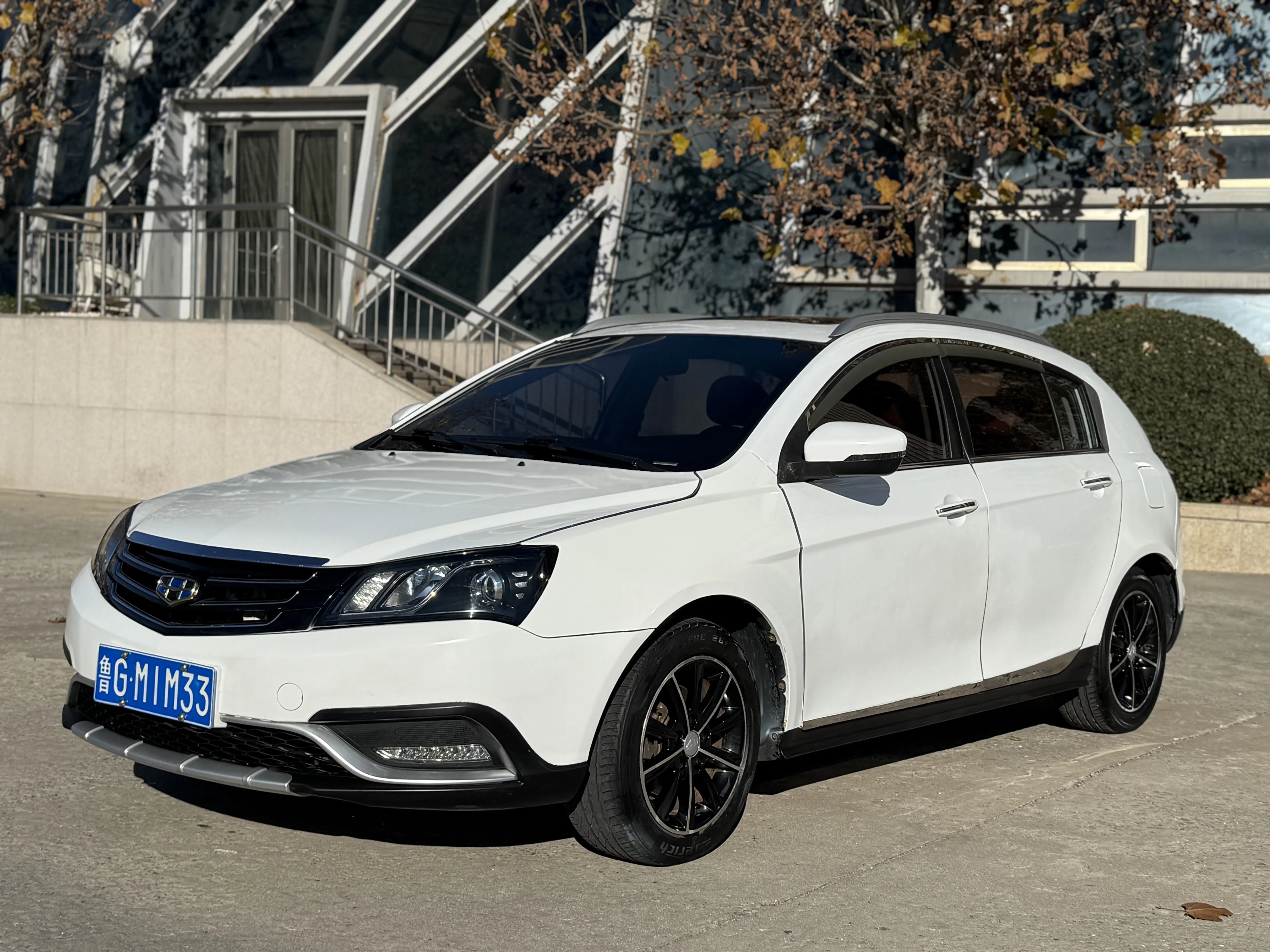 Geely Emgrand  из Китая