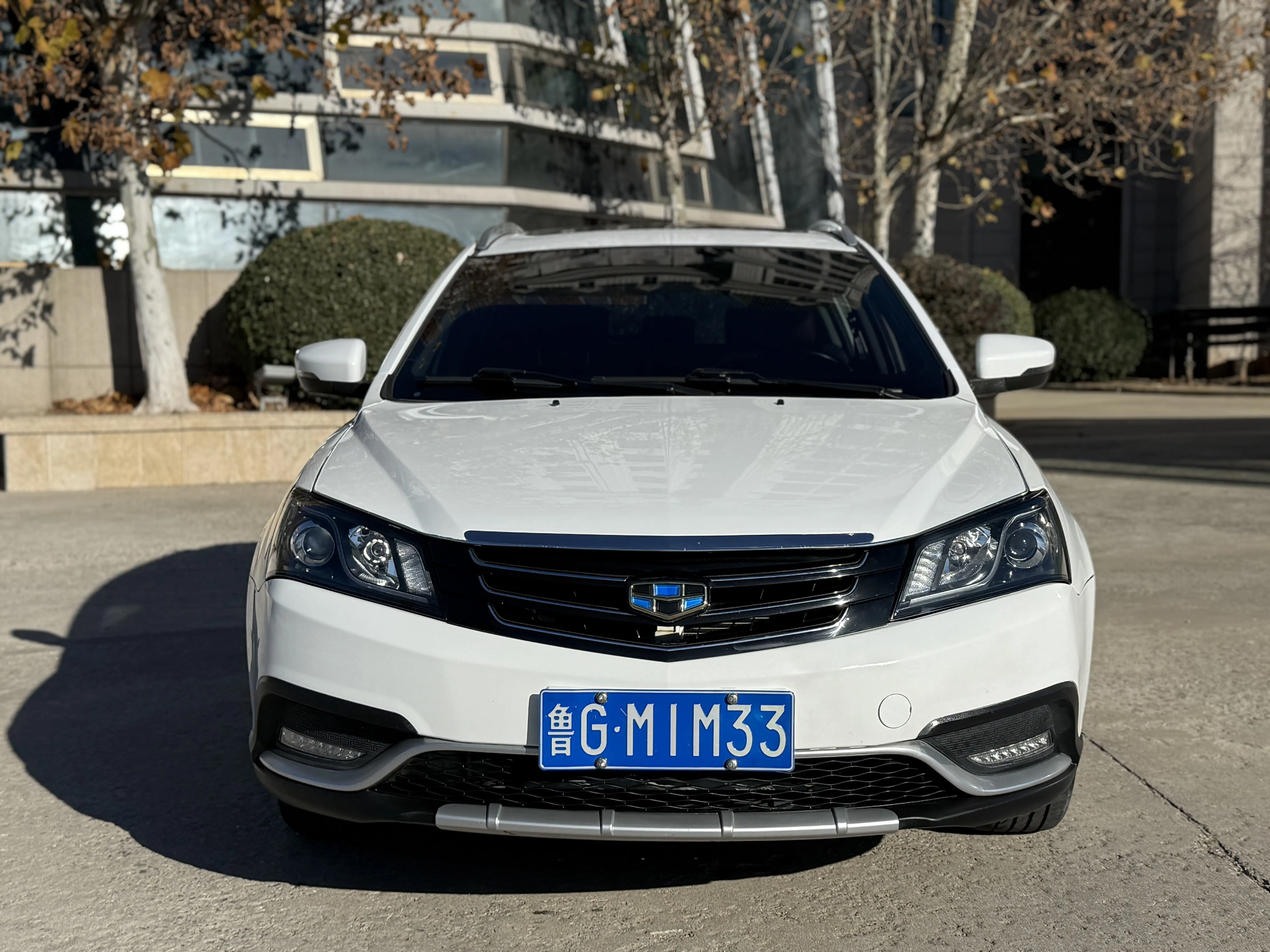 Geely Emgrand  из Китая