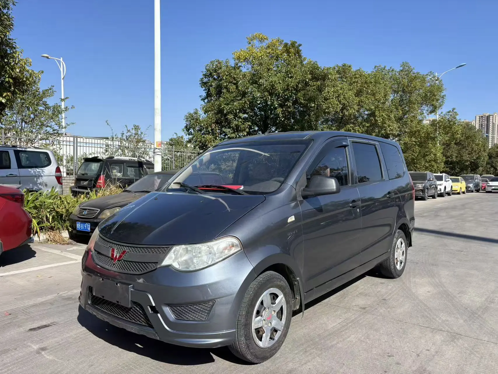 Wuling Hongguang  из Китая