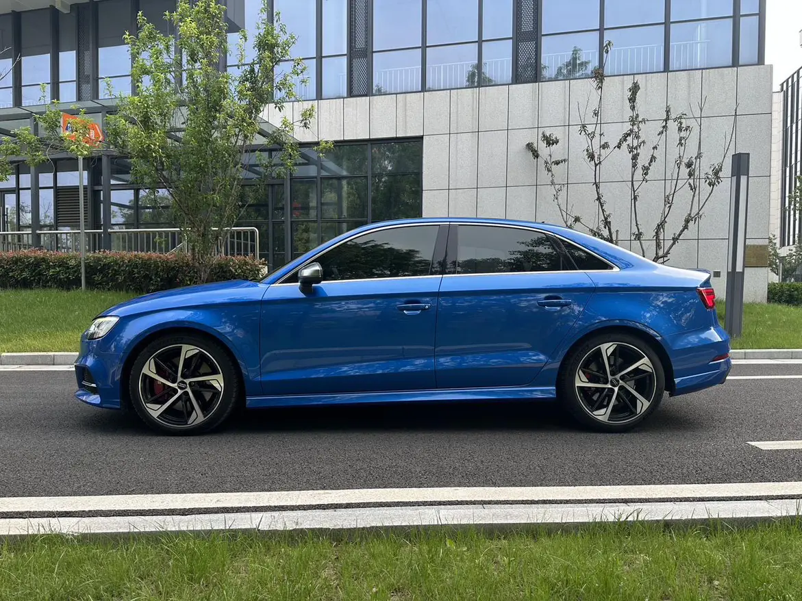 Audi S3  из Китая